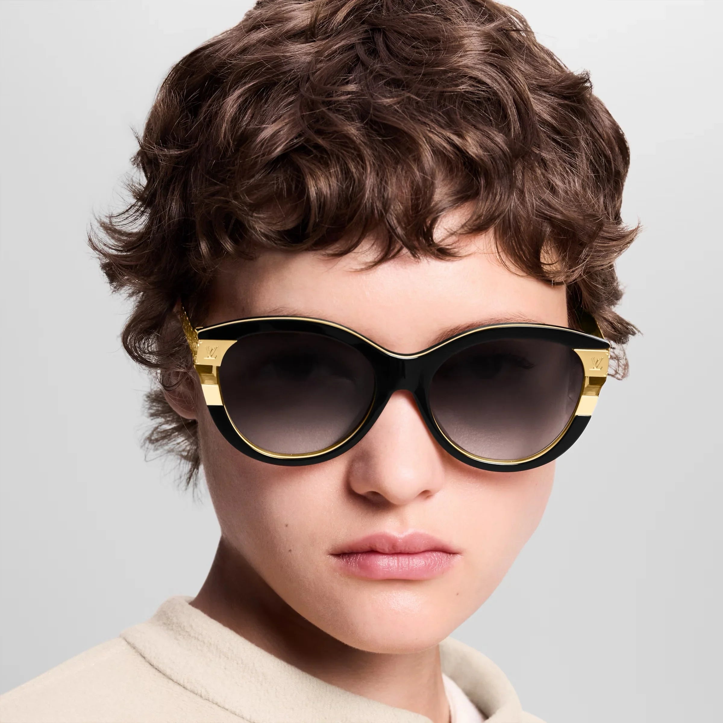 Louis Vuitton Z1857W LV Petit Soupçon Cat Eye Sunglasses ✨