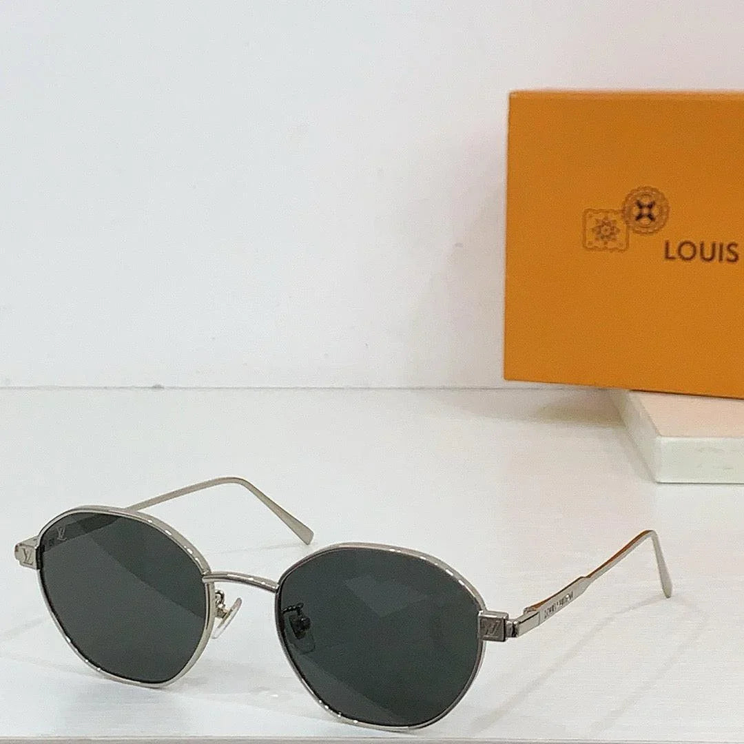 Louis Vuitton Z2192U LV Pure Round Sunglasses ✨