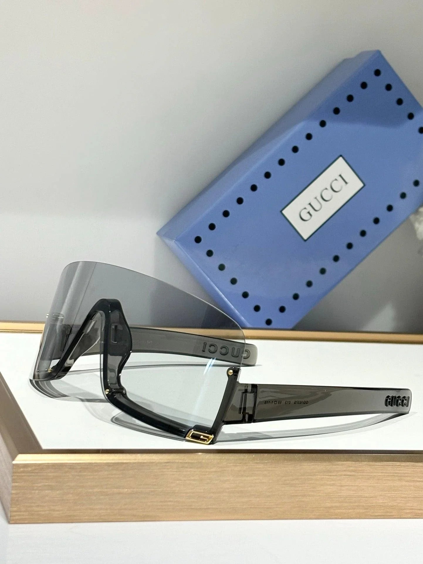 Gucci GG 1637S Mask Unisex Sunglasses ✨