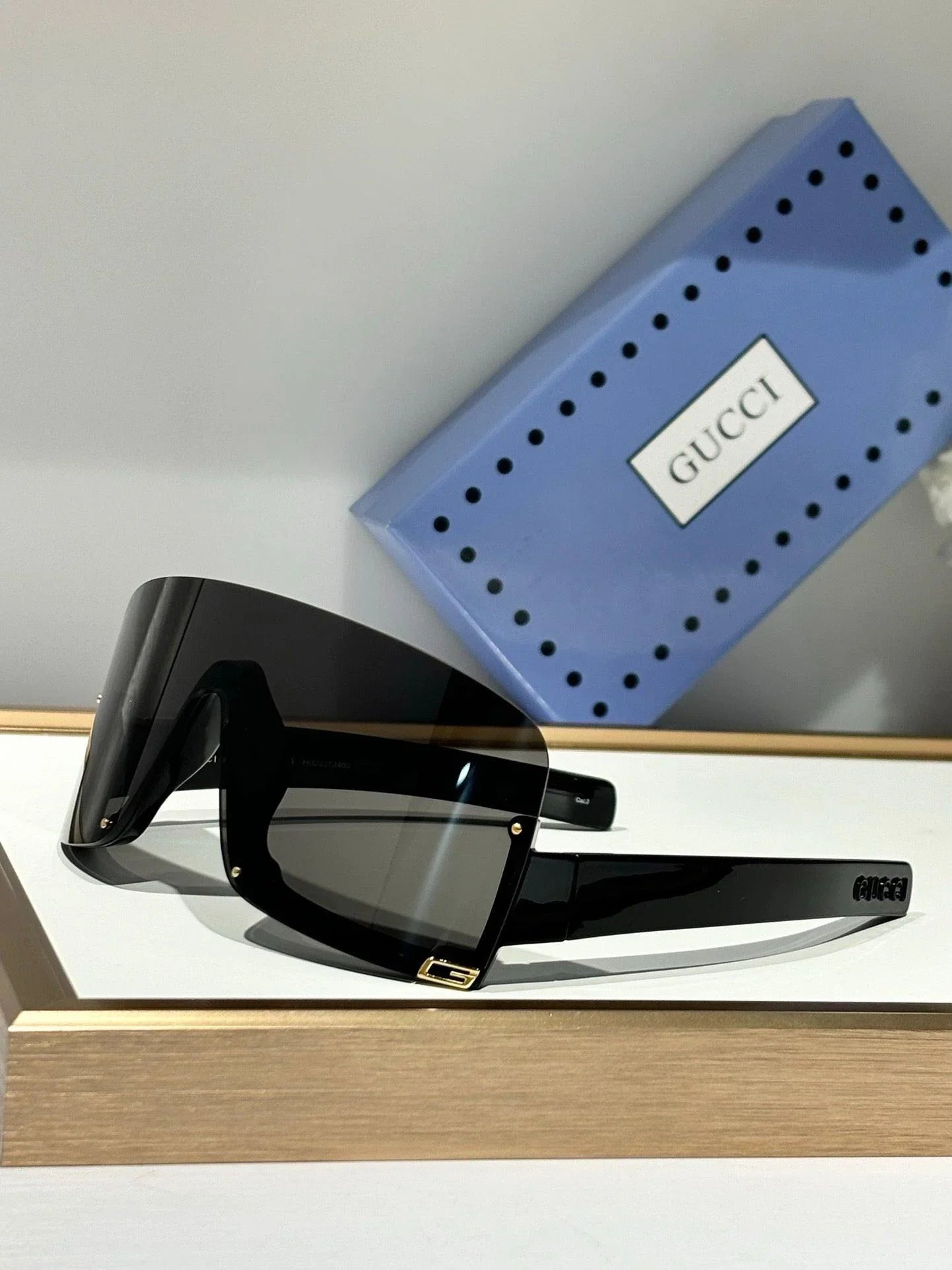 Gucci GG 1637S Mask Unisex Sunglasses ✨