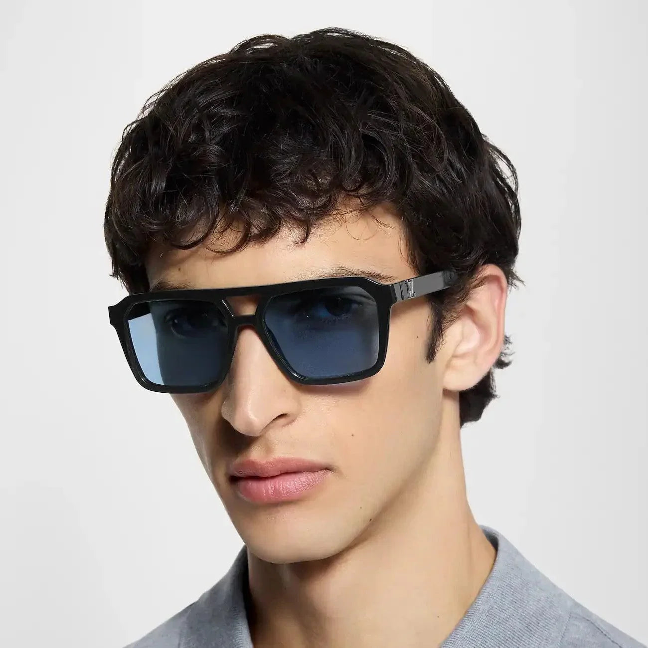 Louis Vuitton Z3120U LV Hit Large Square Sunglasses ✨