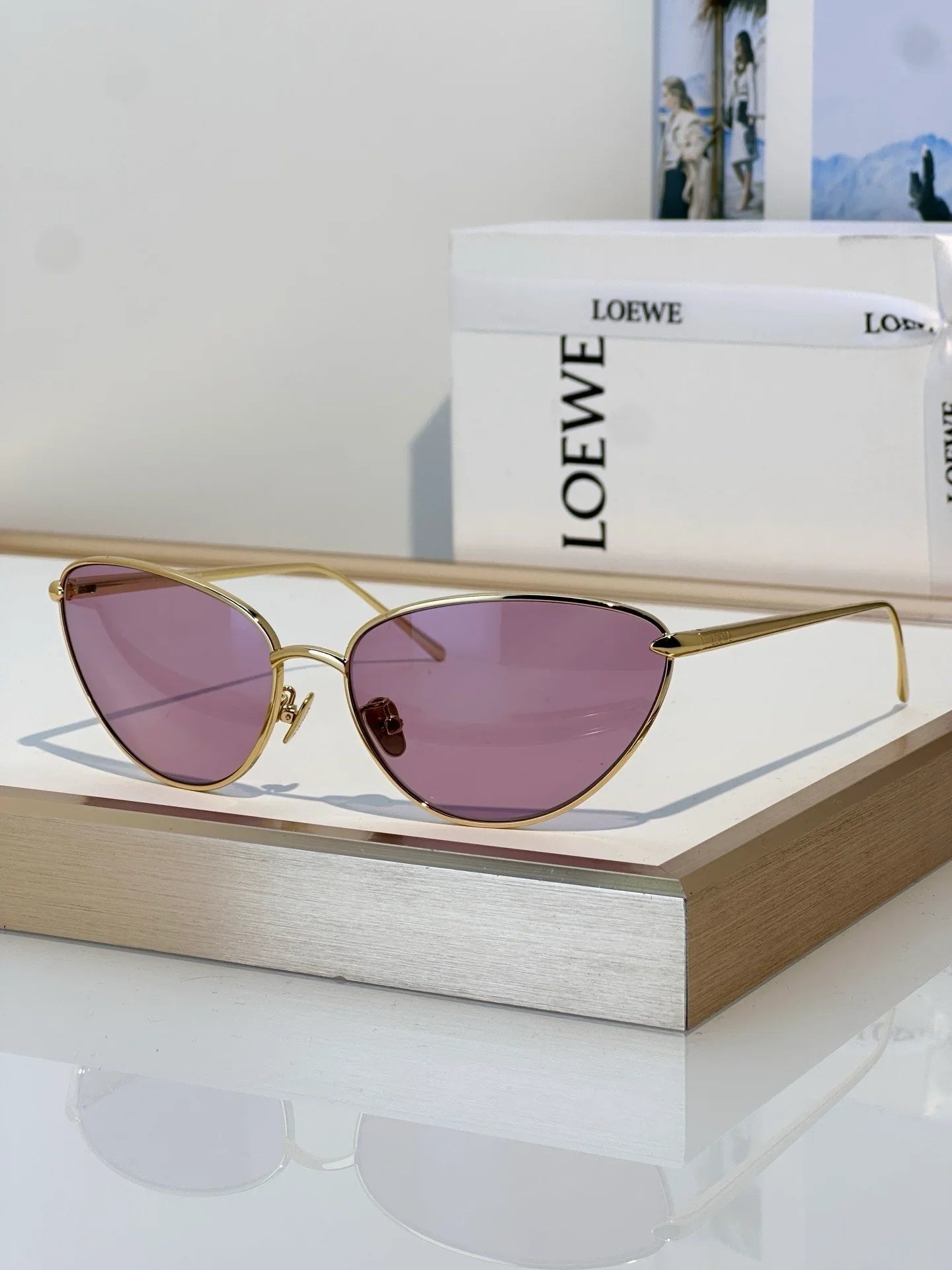 LOEWE Signature LW 40164U 32E Sunglasses ✨