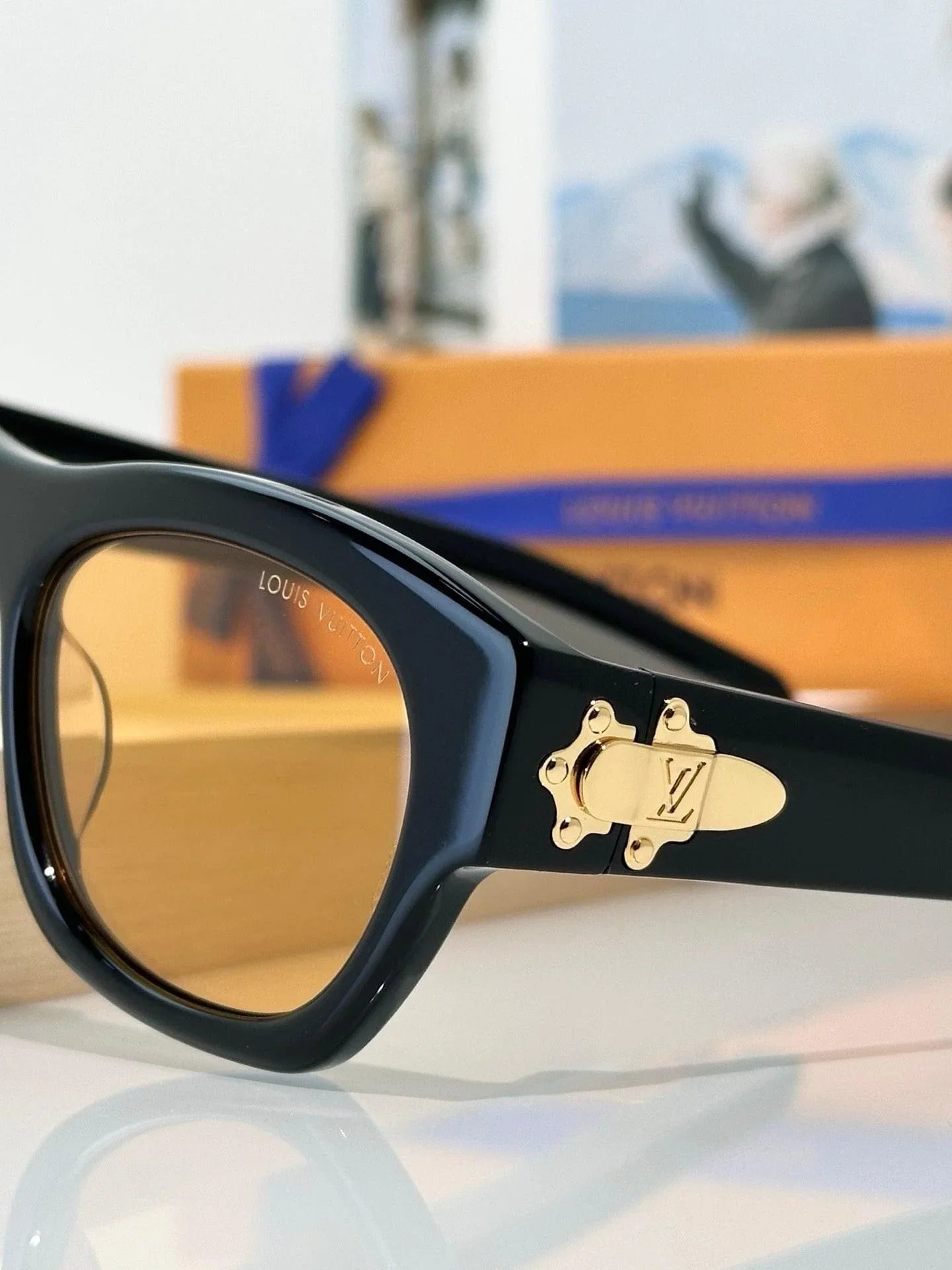 Louis Vuitton Z3048U LV Frog Round Square Sunglasses ✨