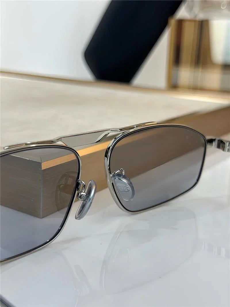 BALENCIAGA BB0416S BB Logo Sunglassesđź–¤