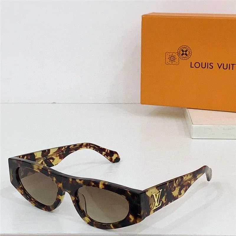 Louis Vuitton Z2123U LV Clash Round Cat Eye Sunglasses ✨