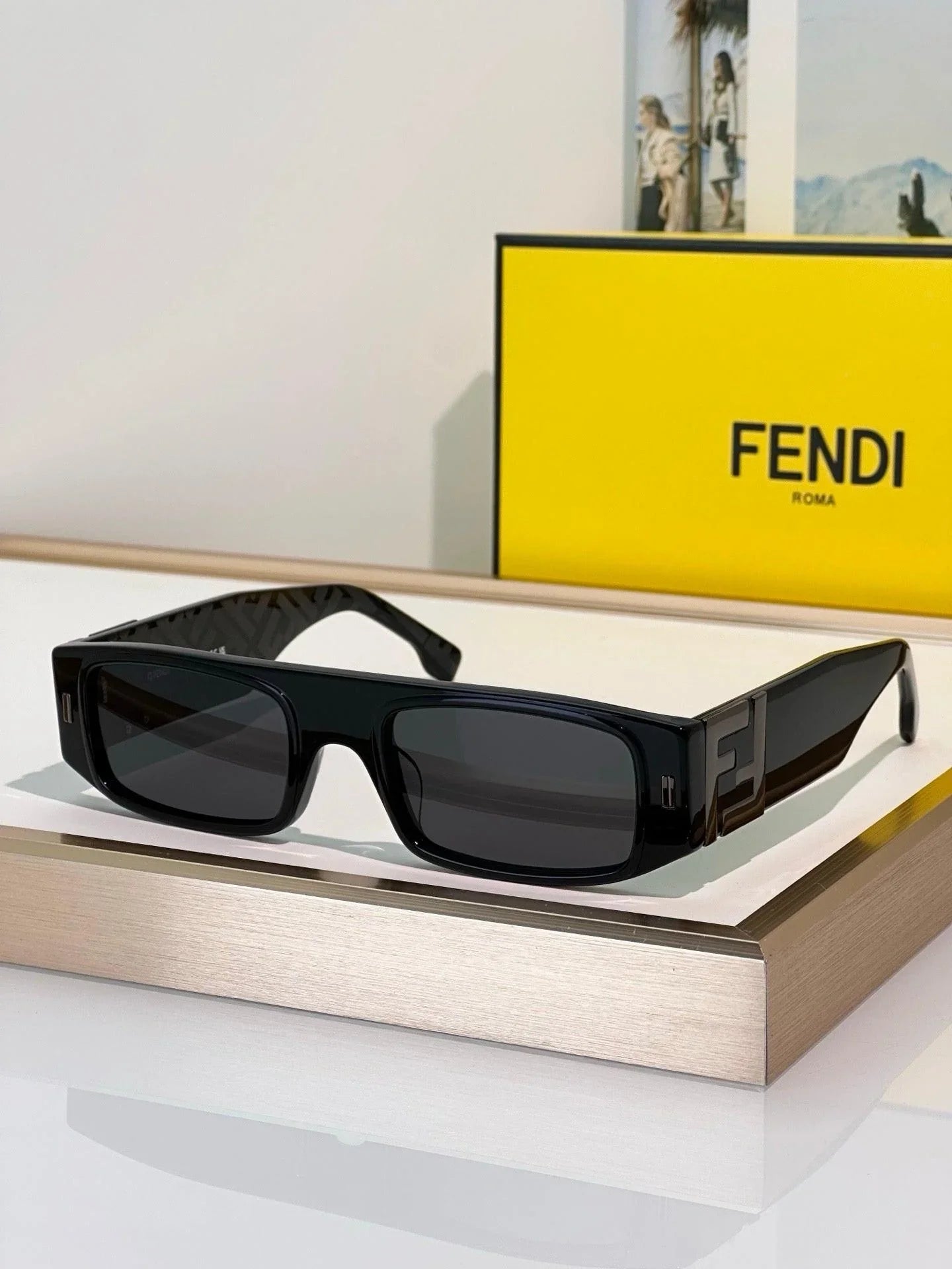 FENDI FF Squared FE40587 Sunglasses✨