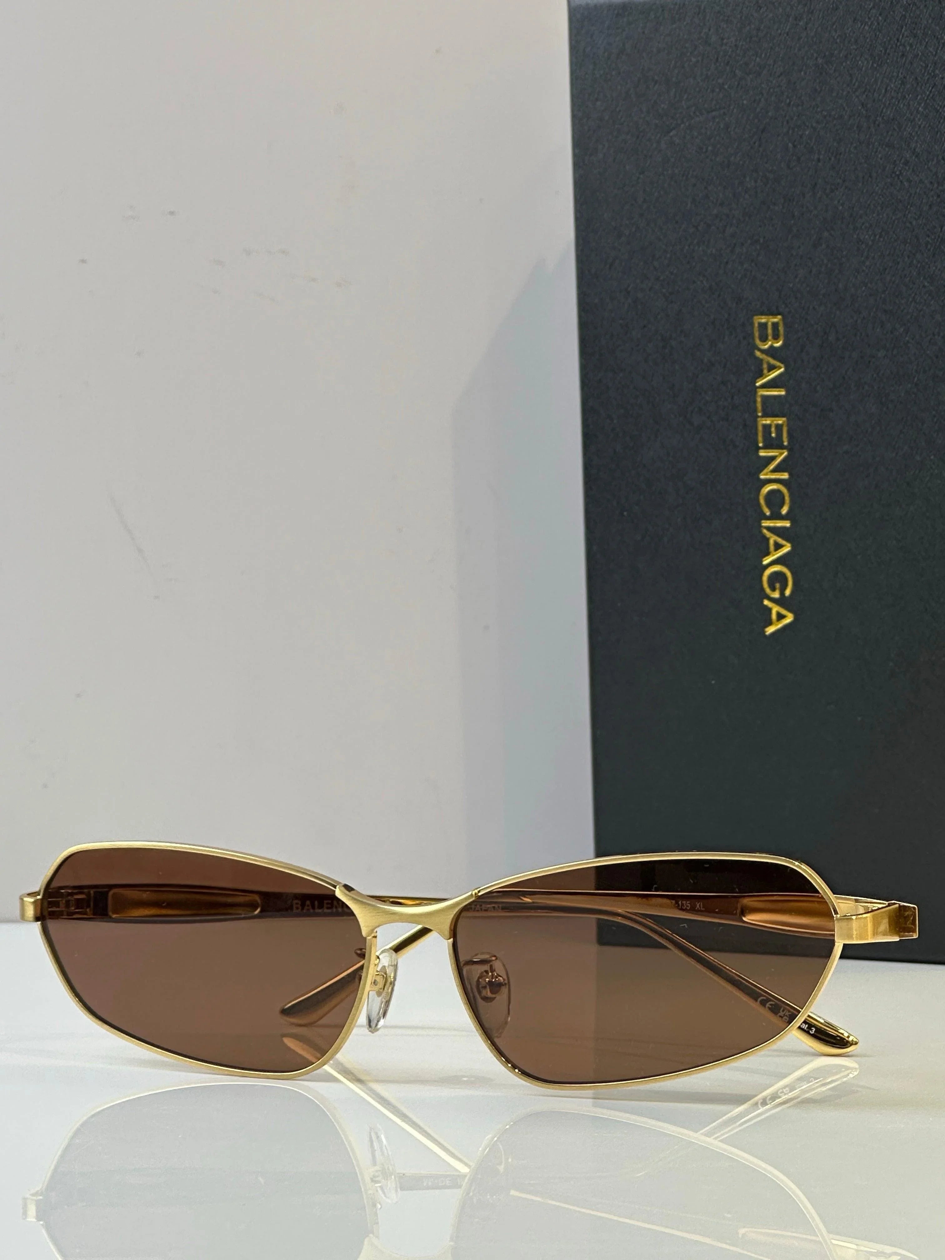 BALENCIAGA BB0355S - André Unisex Sunglasses 🖤
