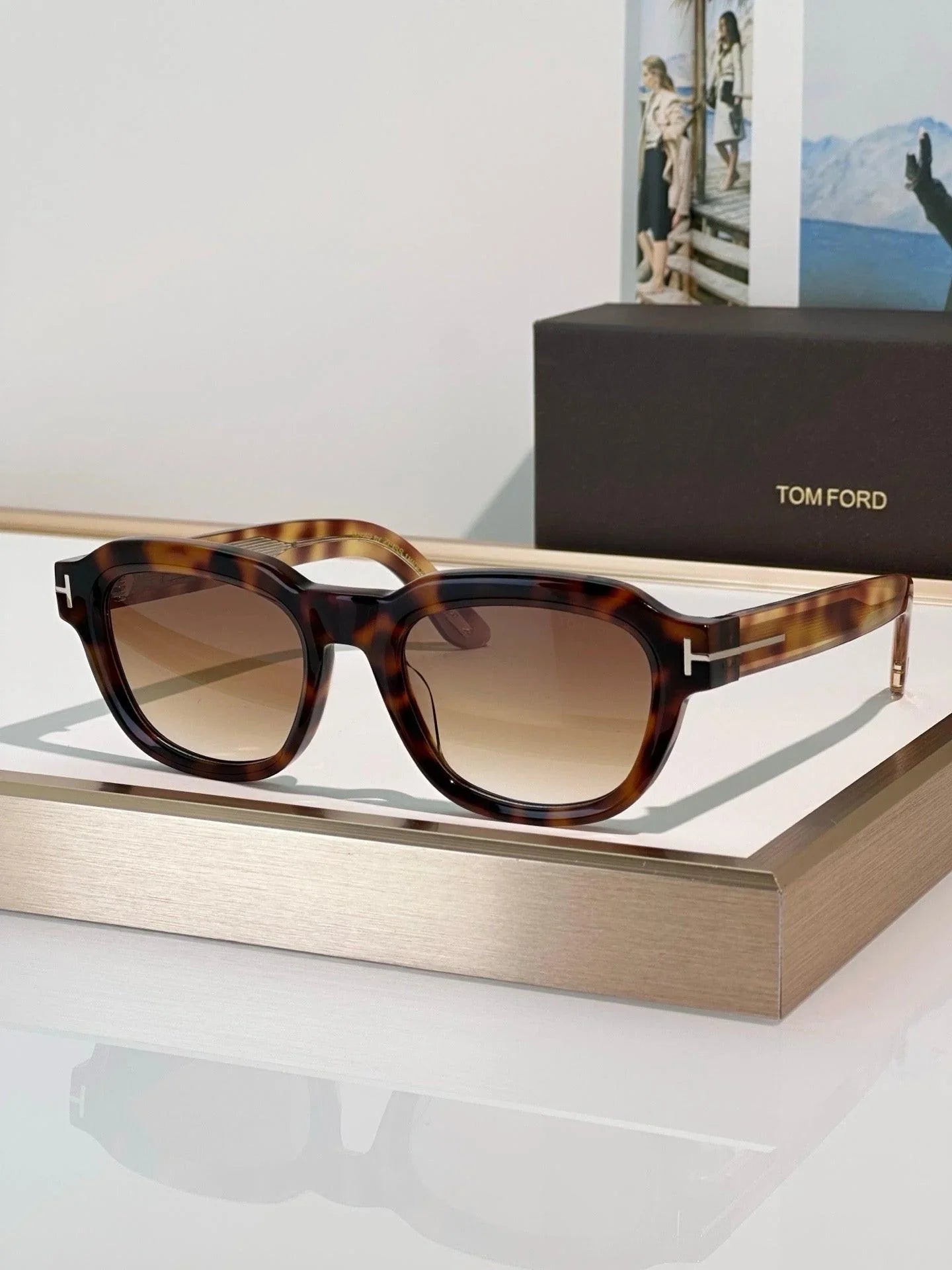 TOM FORD ICON SQUARE SUNGLASSES FT1226 🔱