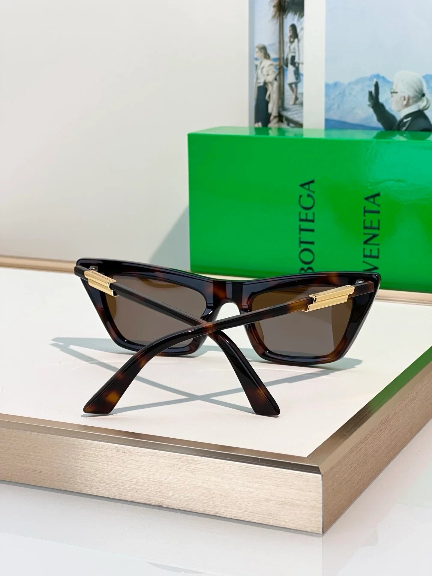 BOTTEGA VENETA BV1446 Snap Ribbon 53MM Cat-Eye Sunglasses π