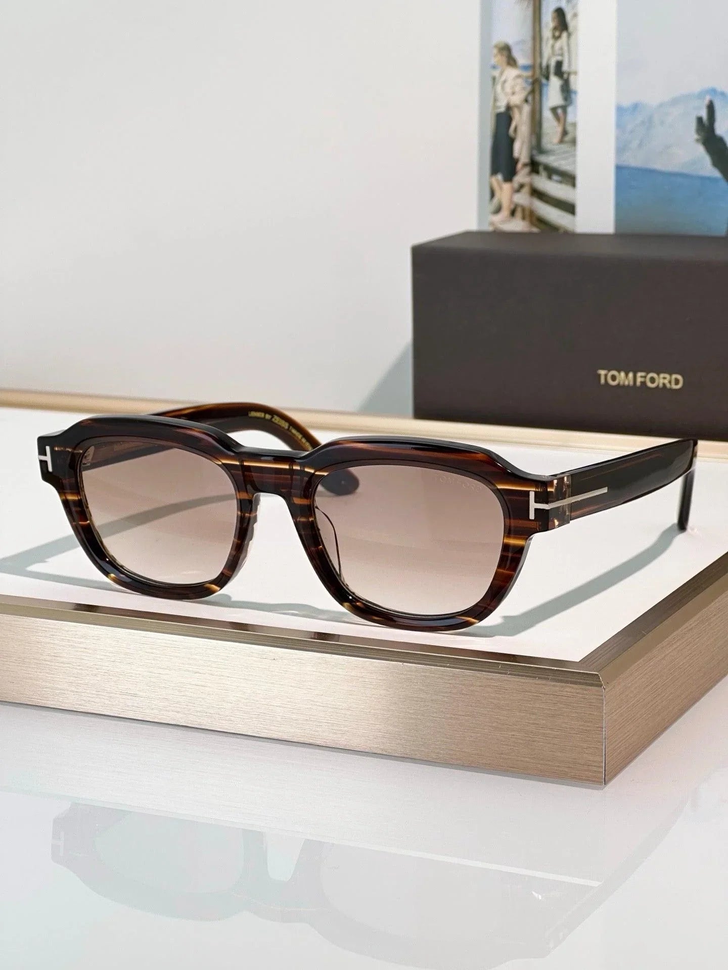 TOM FORD ICON SQUARE SUNGLASSES FT1226 🔱