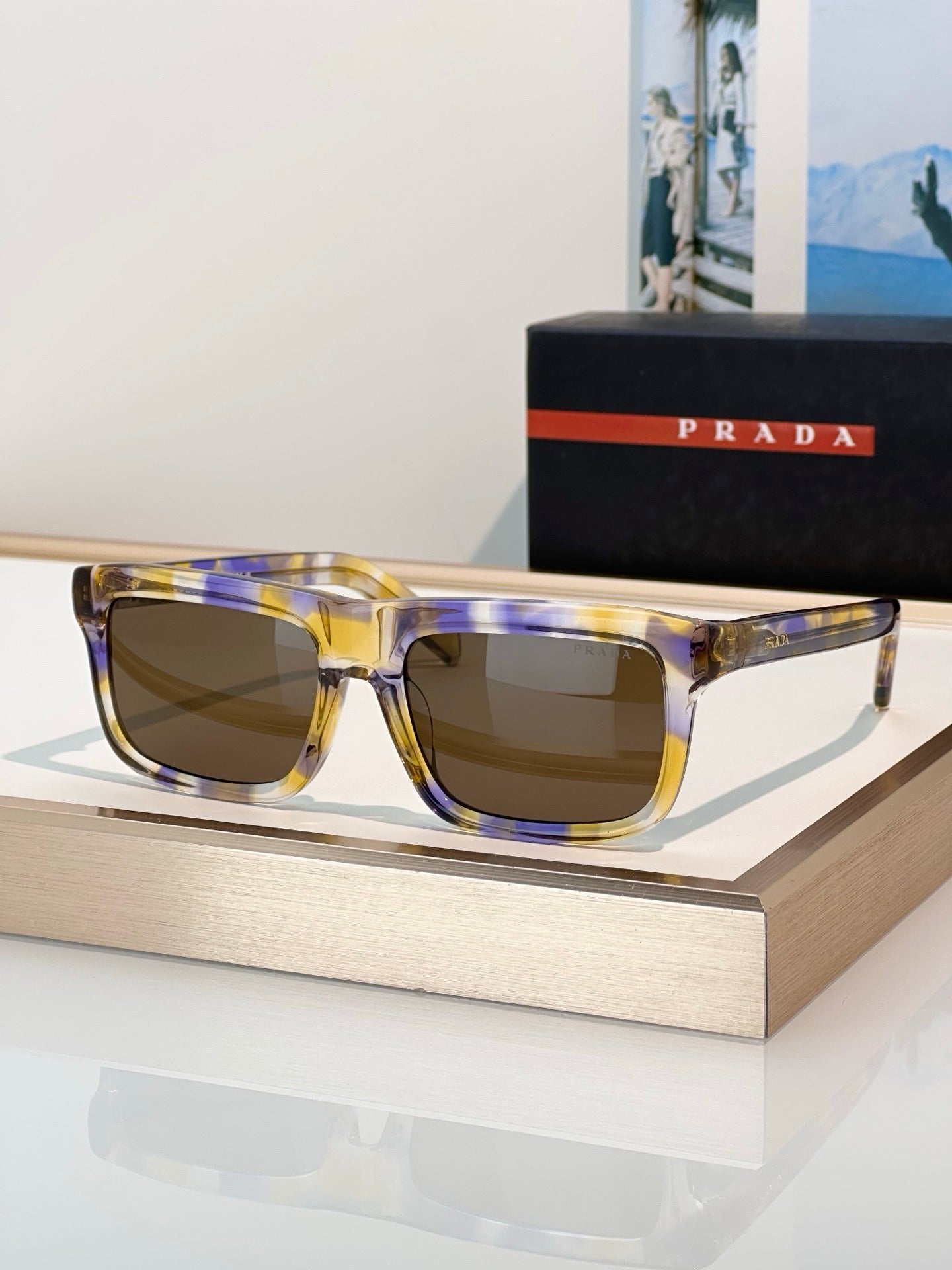 PRADA PR D11SF Sunglasses 🟥