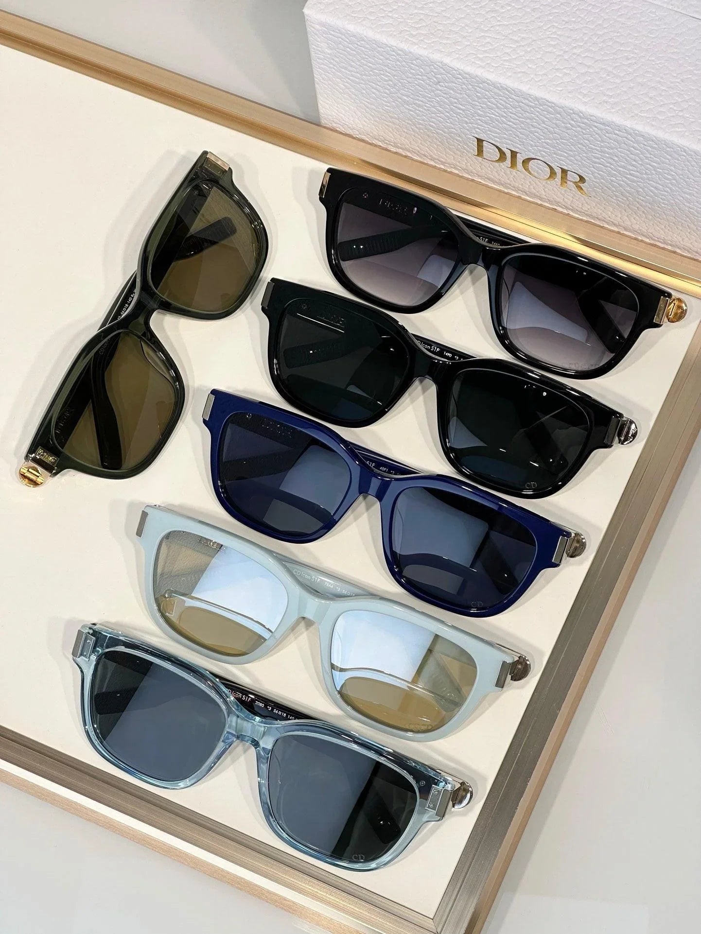DIOR HOMME CD Icon Square Sunglasses✨