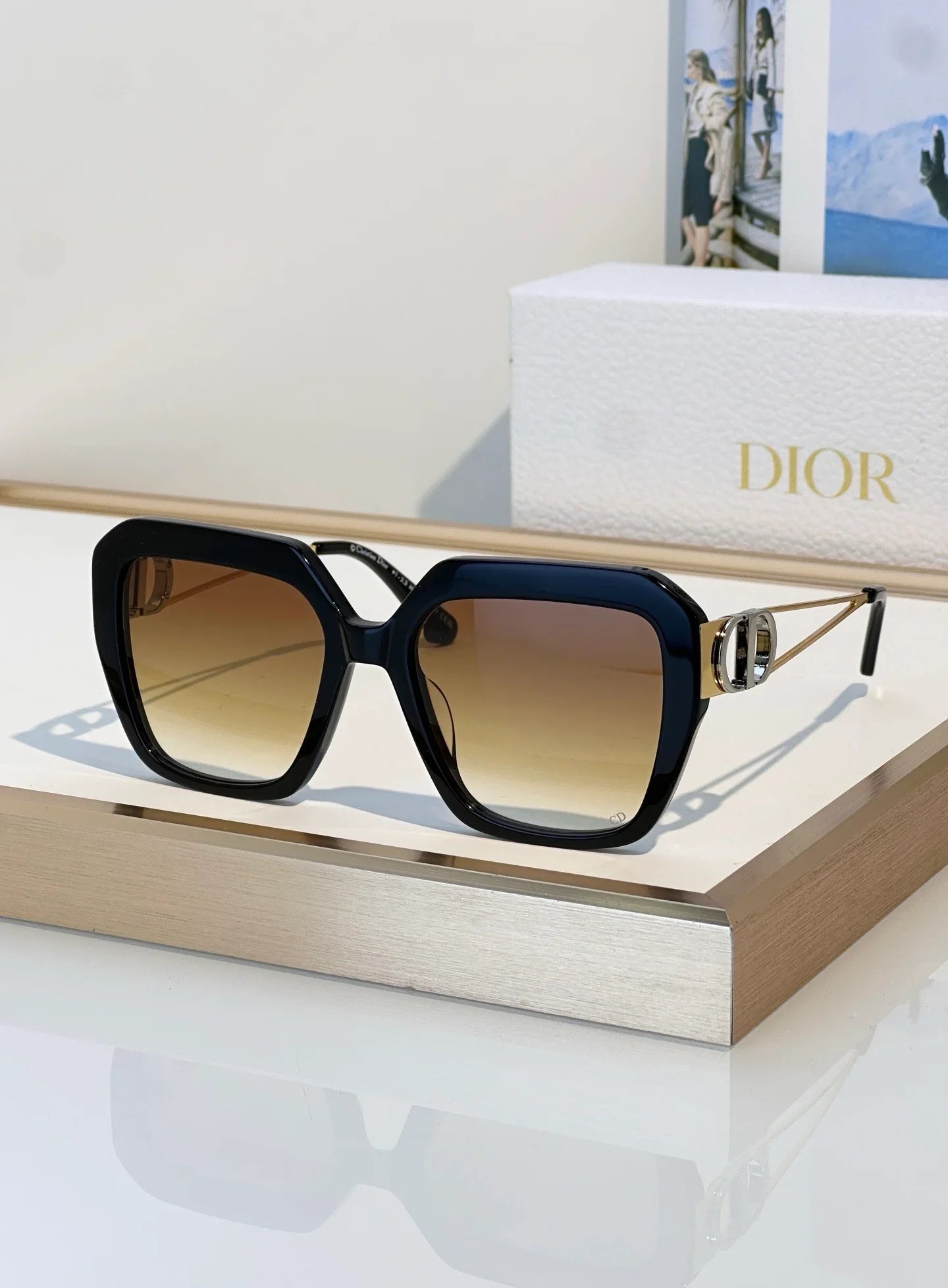 Dior 30Montaigne S6U CD 40083U Rectangular Sunglasses✨