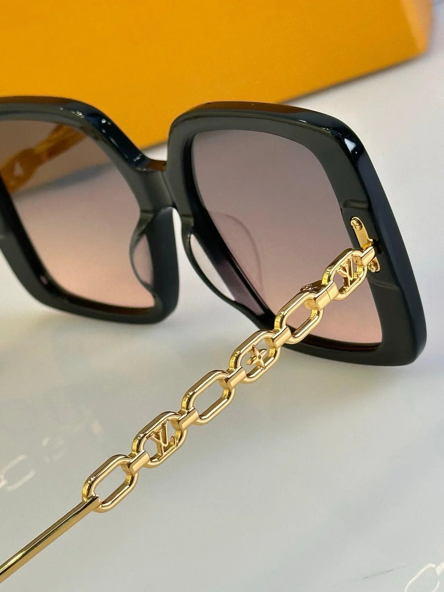 Louis Vuitton Z2107E LV Jewel Mix Square Sunglasses ✨