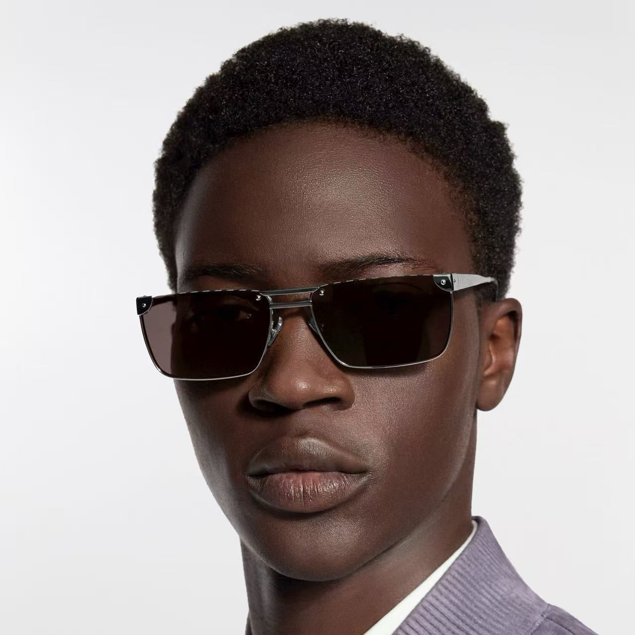 Louis Vuitton Z3206U LV Heritage Metal Low Square Sunglasses ✨
