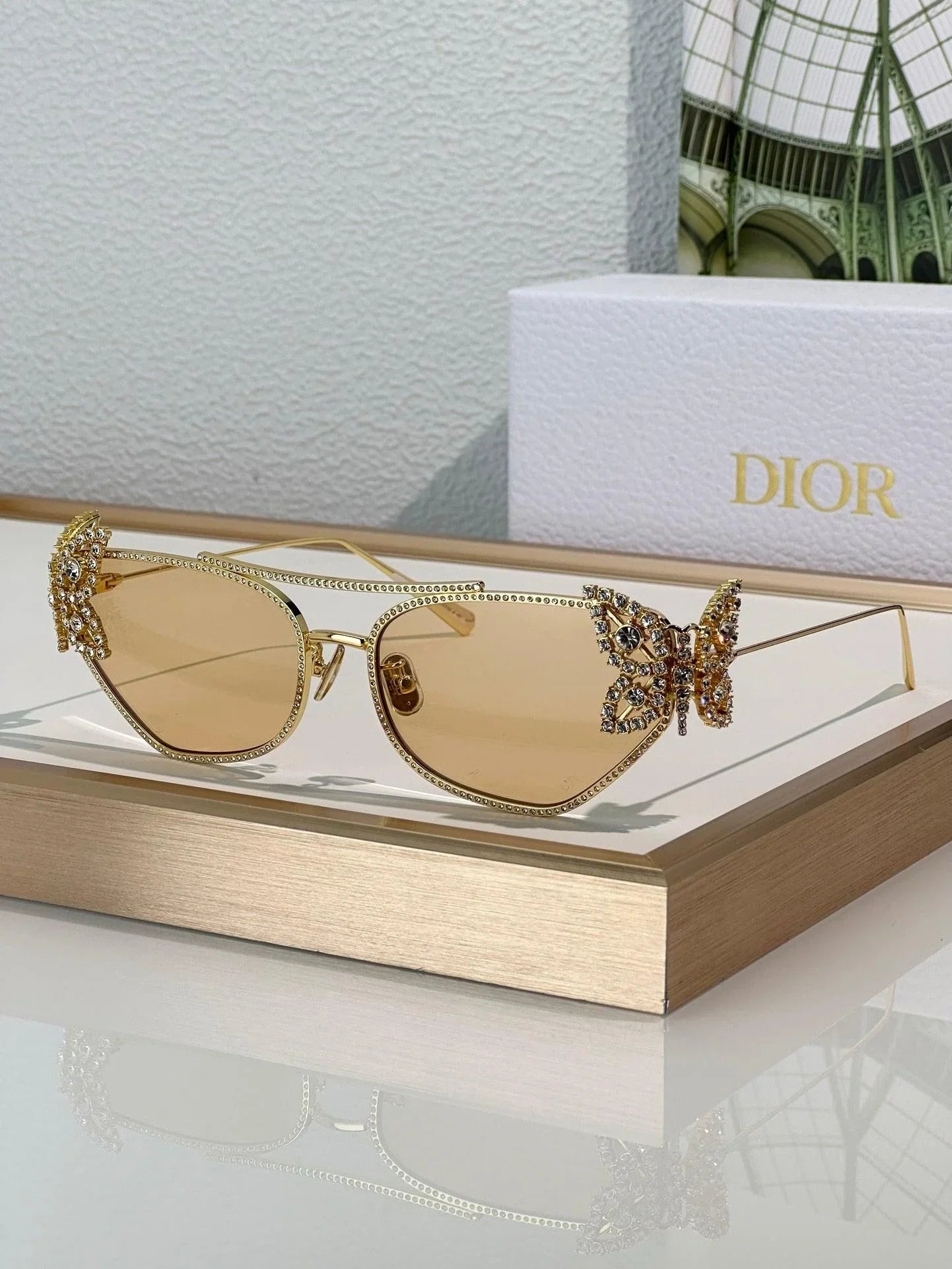 DIOR DiorFantastica B1U Butterfly Sunglasses with Swarovski® Crystals 💎