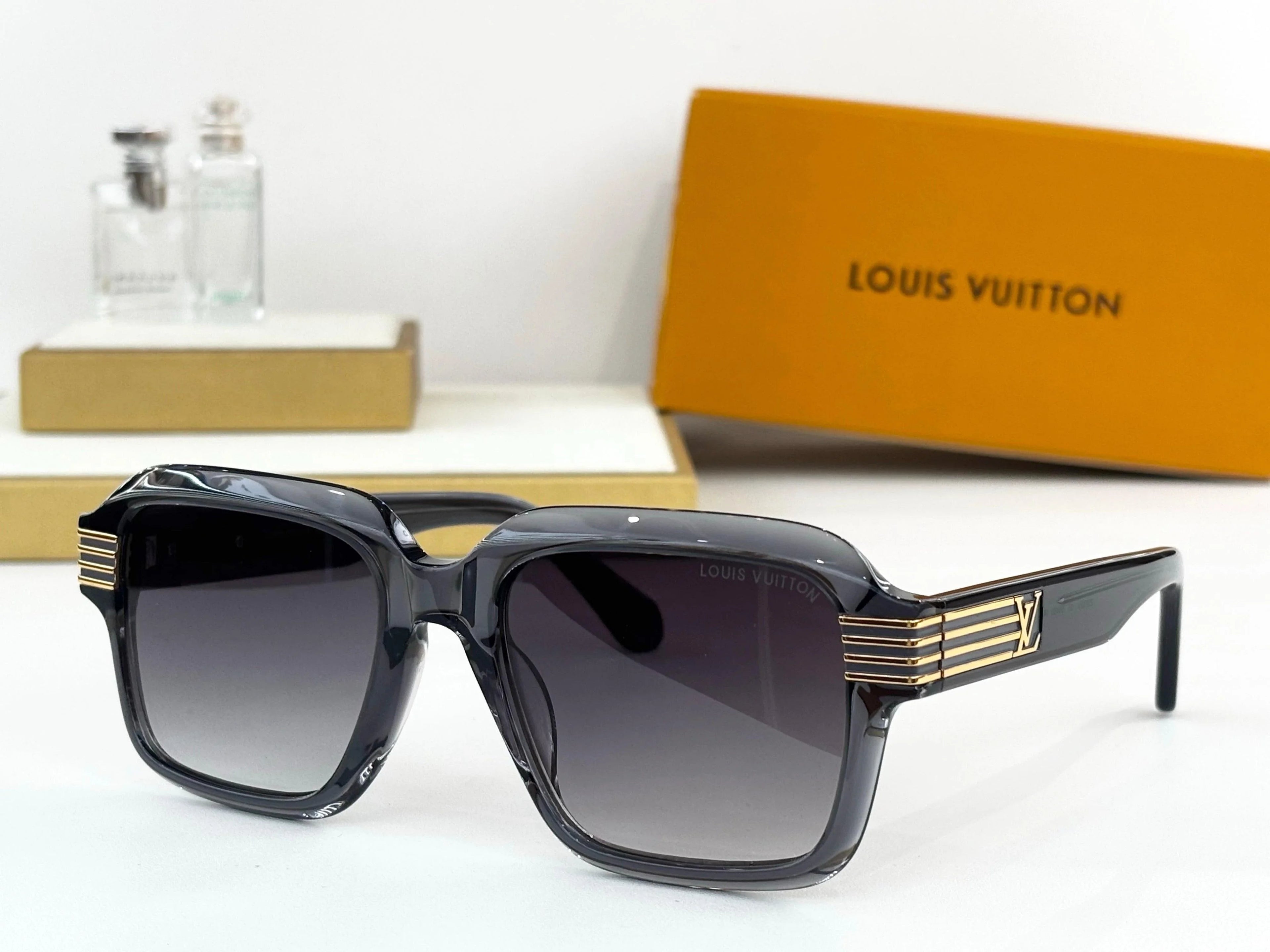 Louis Vuitton Z2739U LV Slide Large Square Round Sunglasses ✨