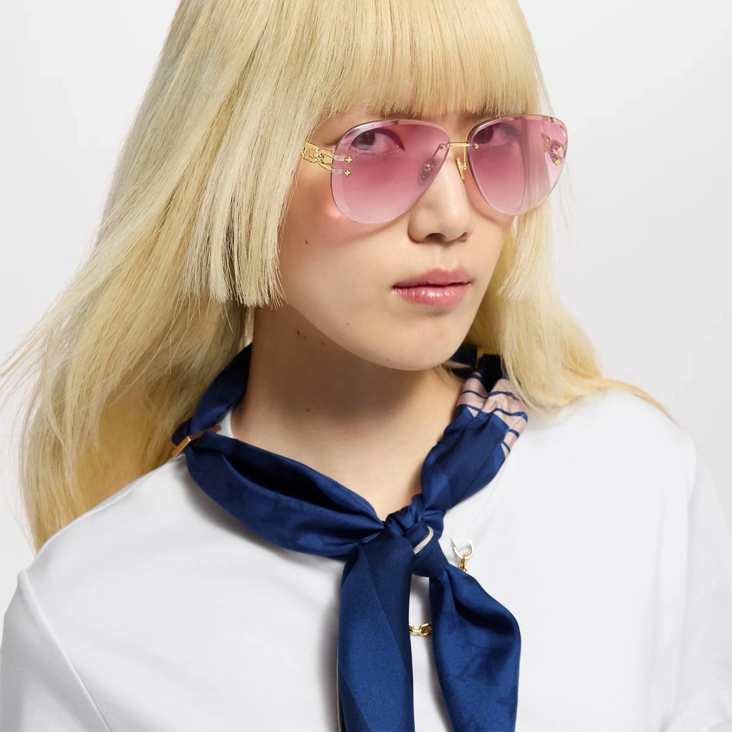 Louis Vuitton Z2141U LV Jewel Cat Eye Sunglasses ✨