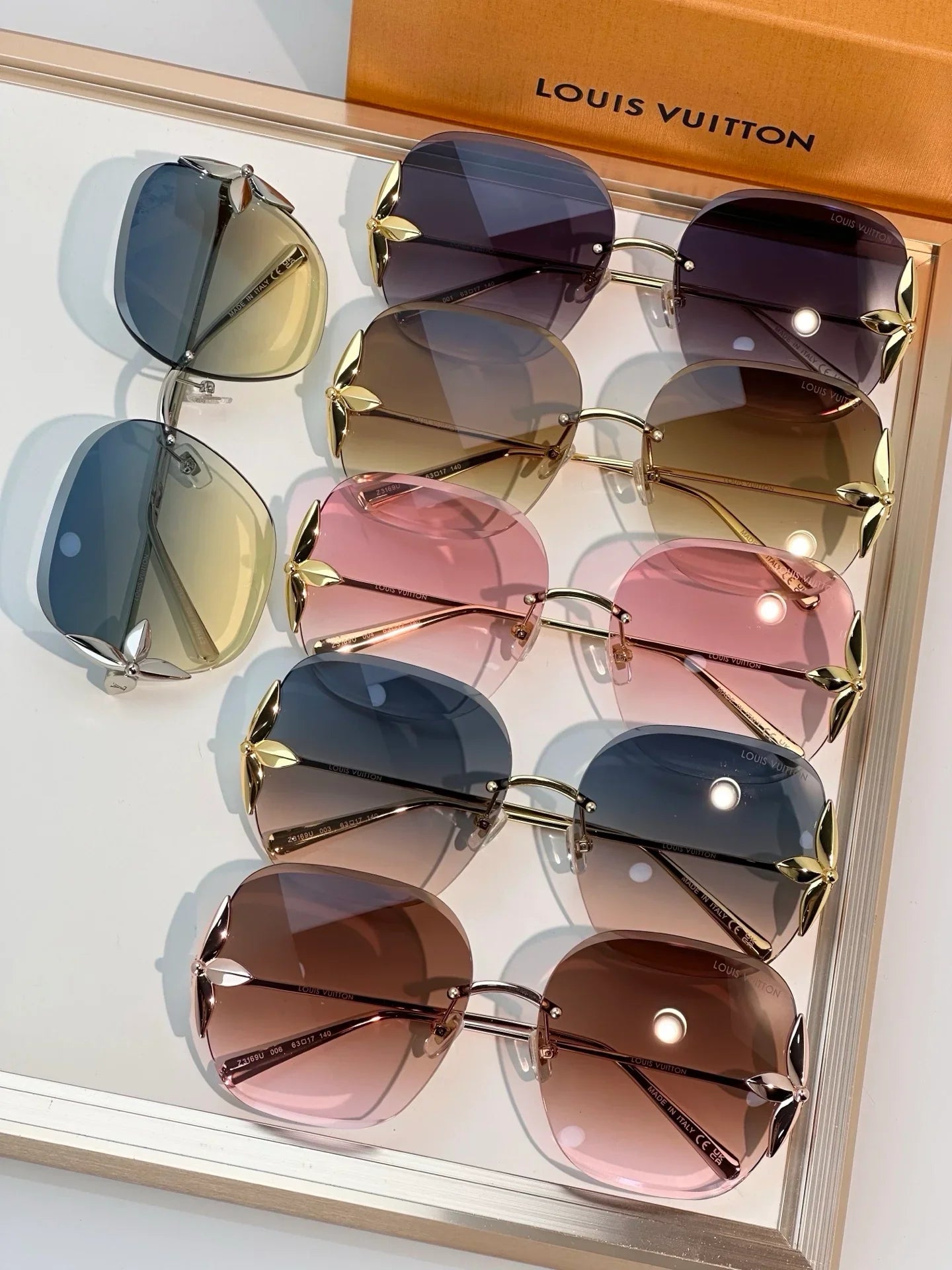 Louis Vuitton Z3169U Flower Edge Metal Square Sunglasses ✨