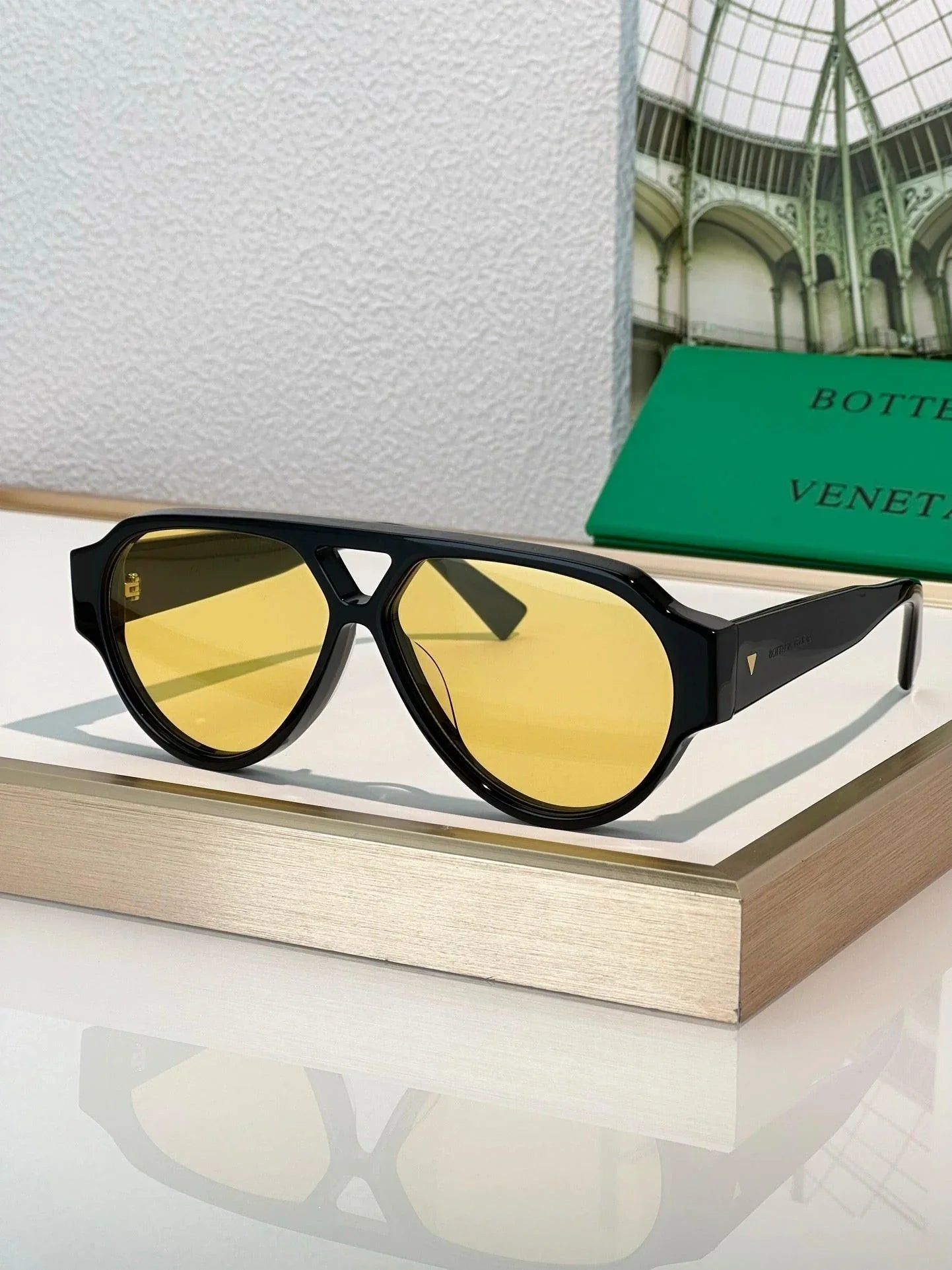 BOTTEGA VENETA BV 1318S Unisex Sunglasses💚