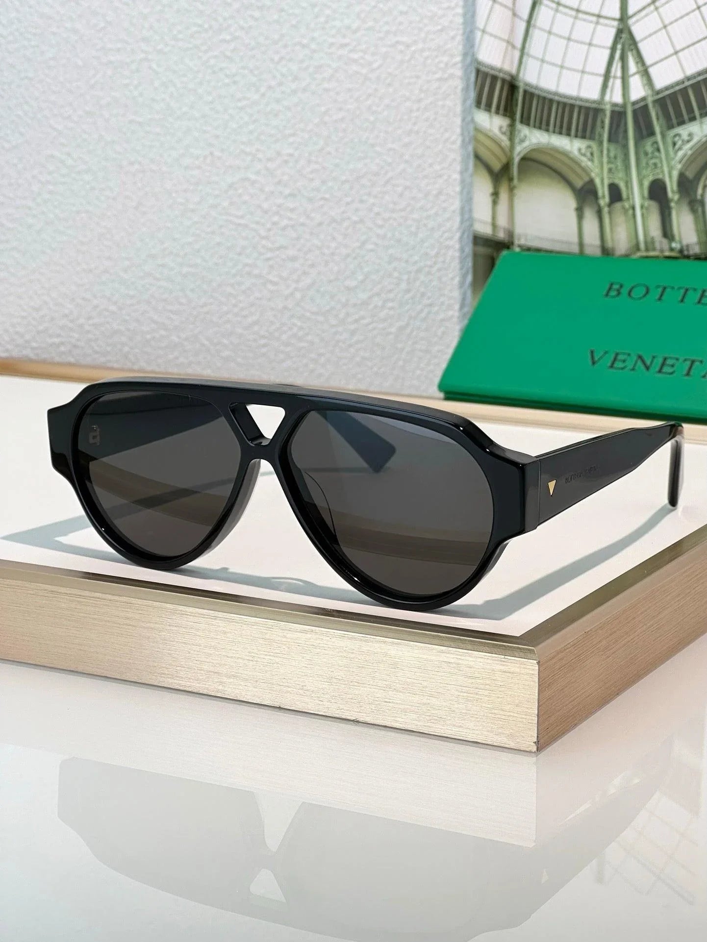 BOTTEGA VENETA BV 1318S Unisex Sunglasses💚