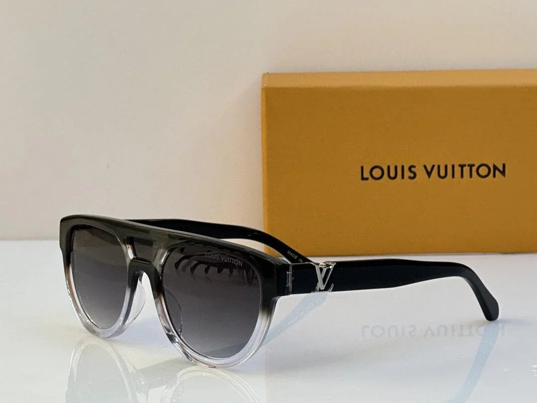 Louis Vuitton Z2061W LV Sleek Round Sunglasses ✨