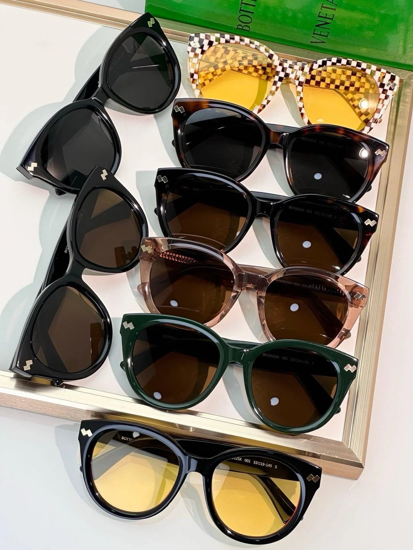 BOTTEGA VENETA BV1352SK 002 Sunglasses💚