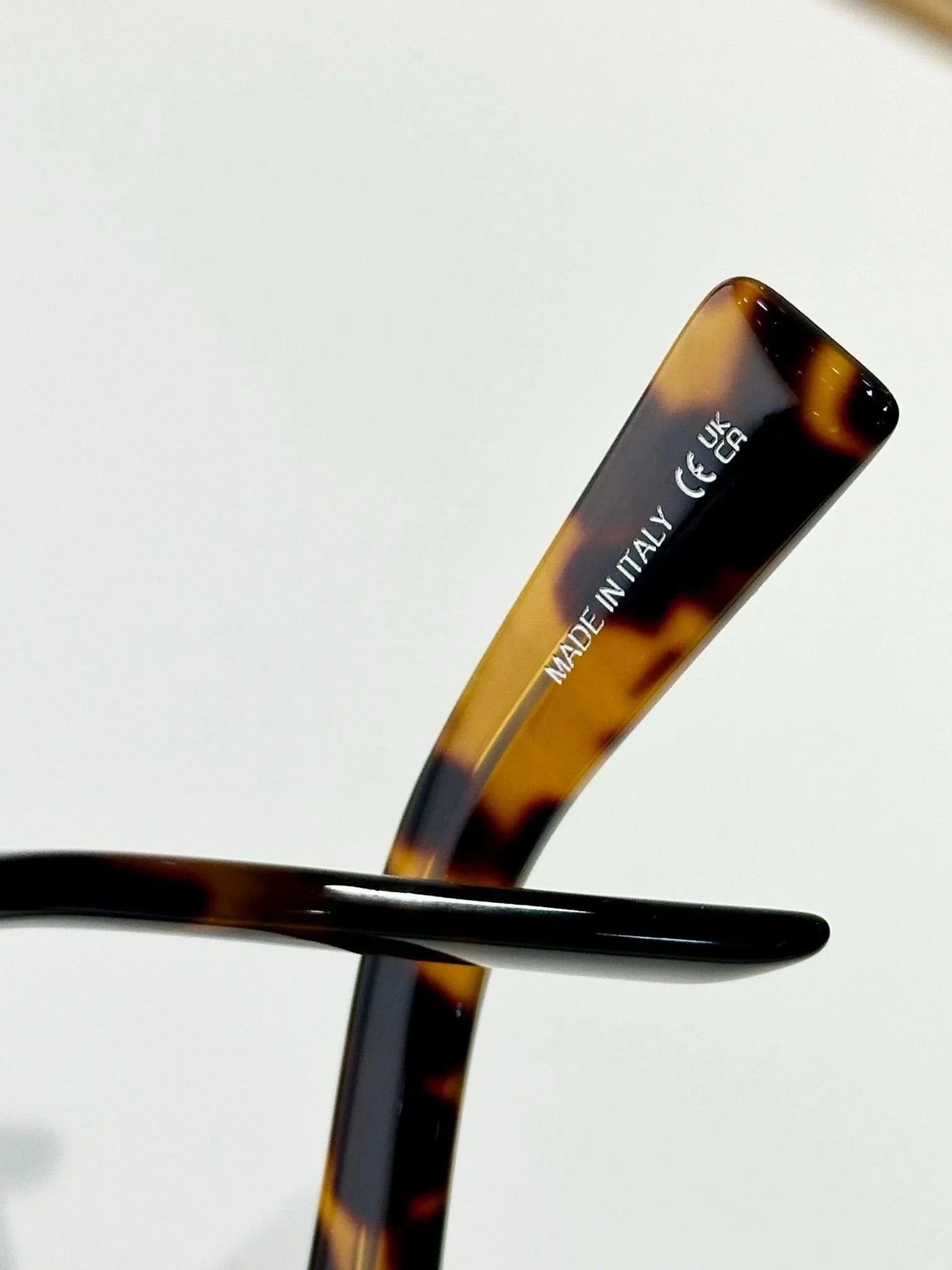 YSL Saint Laurent Unisex SL 558 Sunglasses ✨