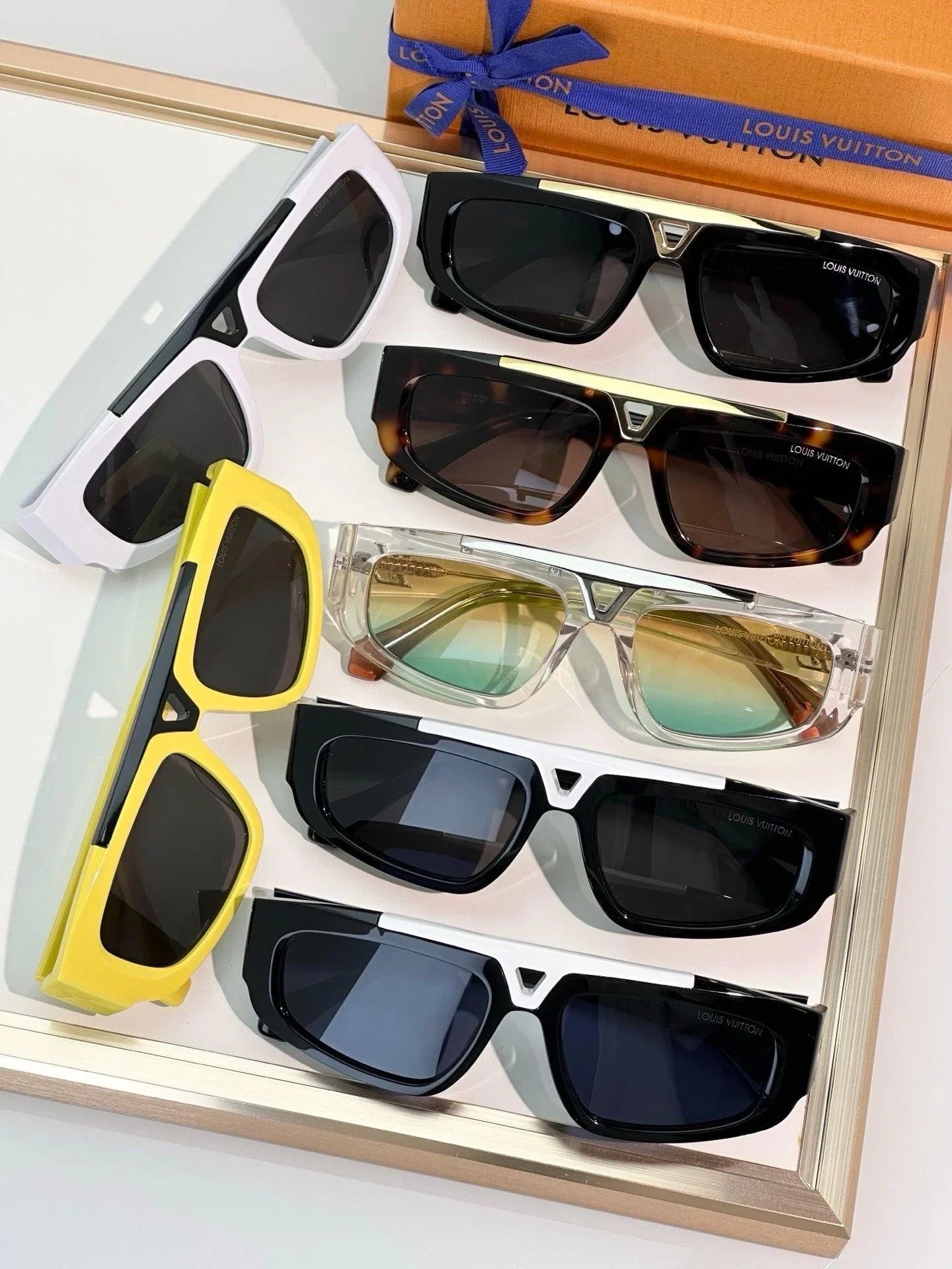 Louis Vuitton Z1950U 1.1 Evidence Sunglasses ✨