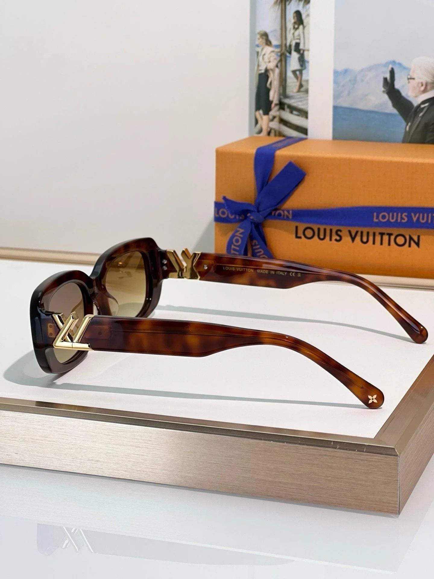 Louis Vuitton Z3013U LV Go-14 Oval Sunglasses ✨
