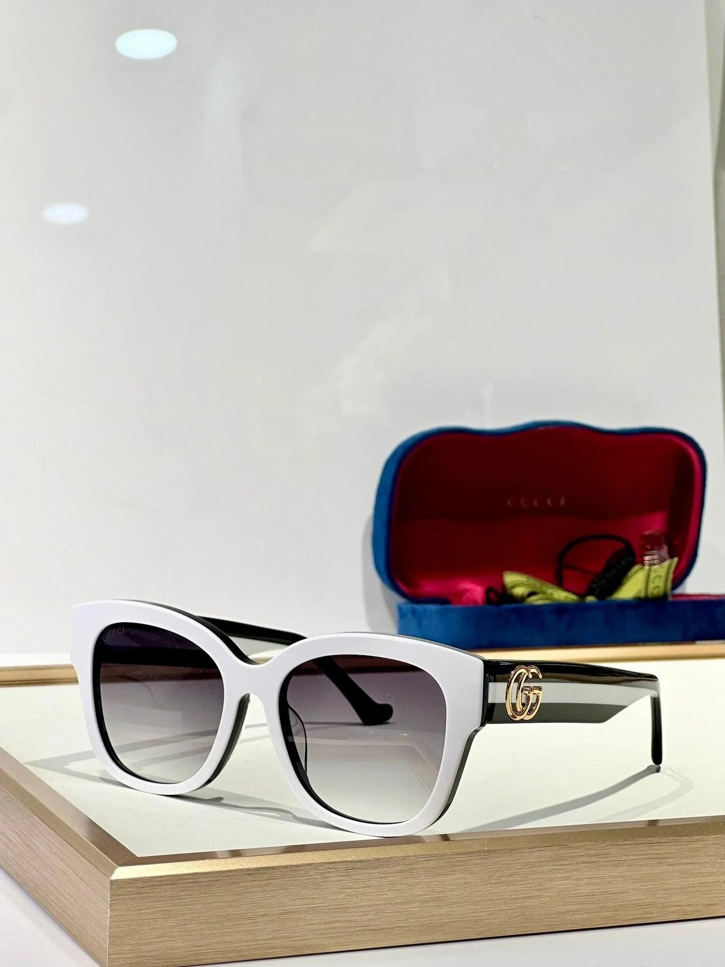 Gucci GG1550 Women&