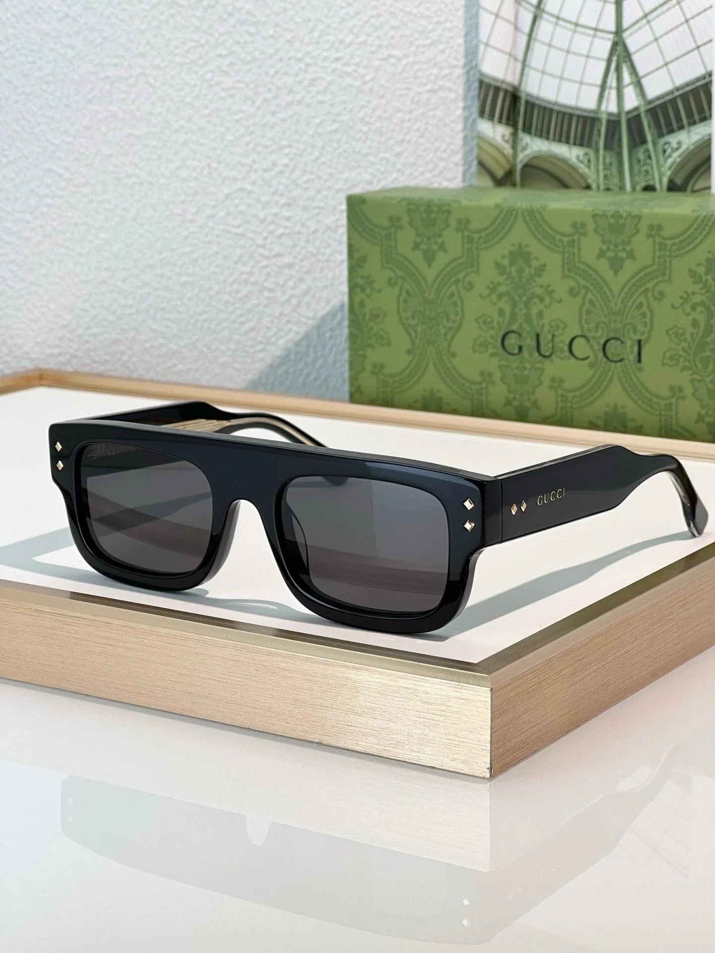 Gucci GG 1085S Unisex Full Rim Square Sunglasses ✨