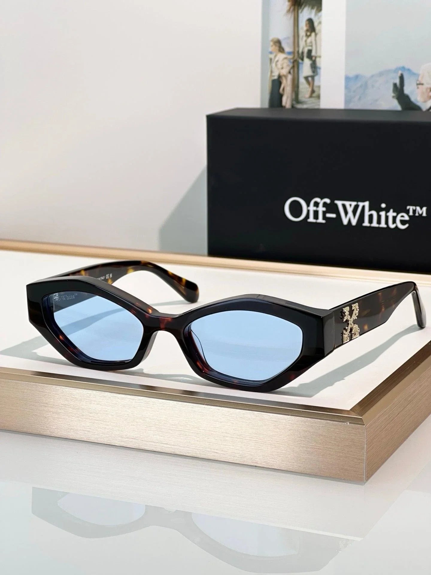 OFF-White! Off-White OERI144 Hilo Sunglasses ✨