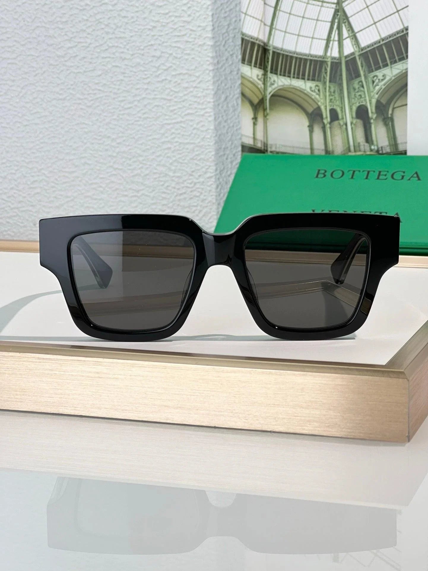 BOTTEGA VENETA BV 1276S Unisex Sunglasses💚