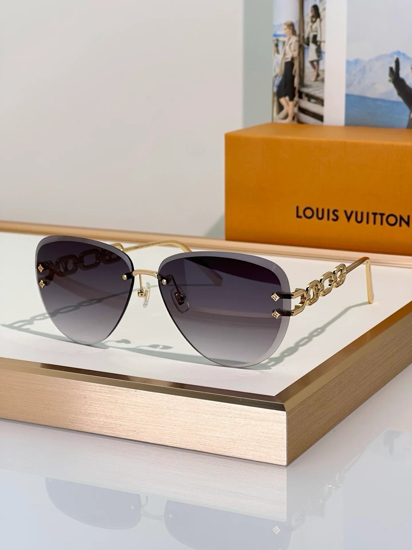 Louis Vuitton Z1854U LV Jewel Pilot Sunglasses NEW ✨