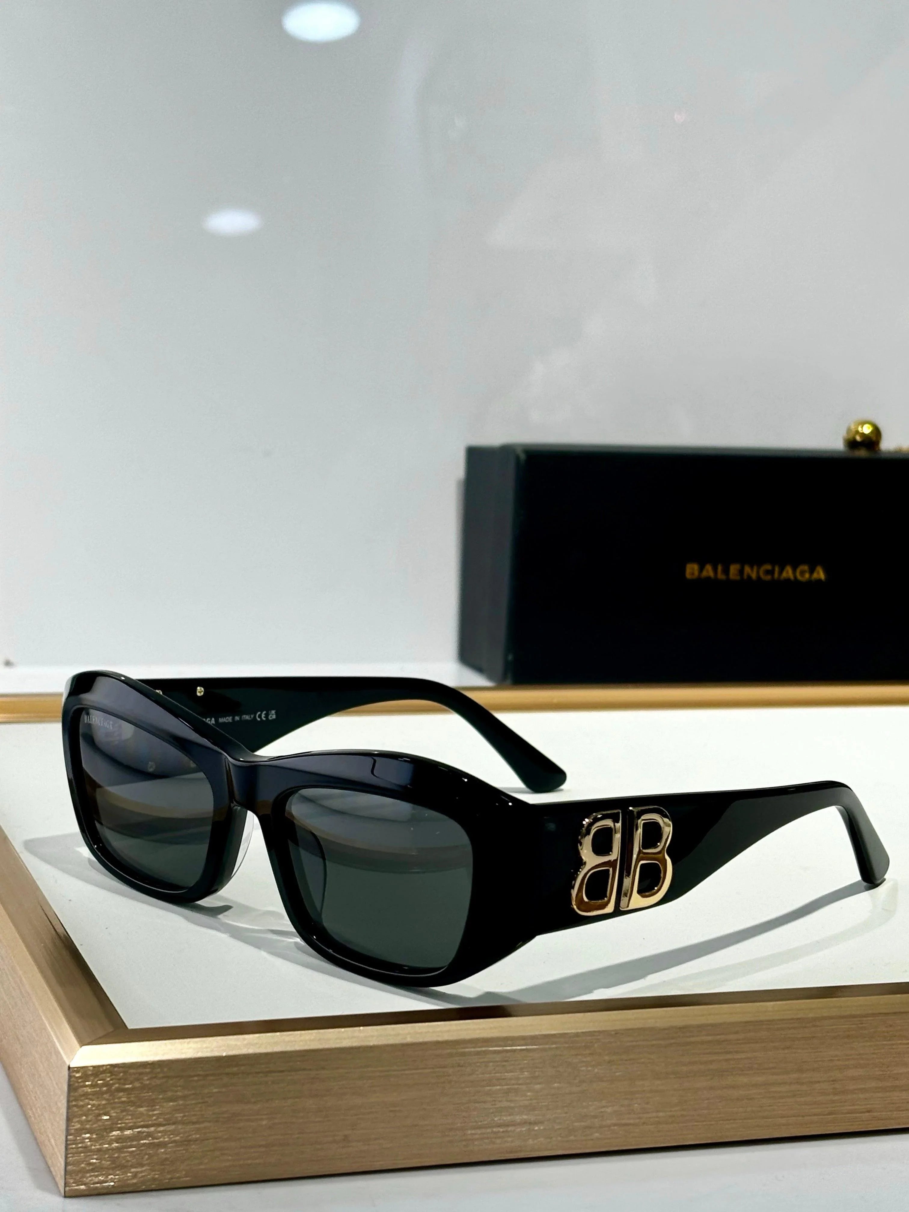 BALENCIAGA BB0397SK BB Logo Sunglassesđź–¤