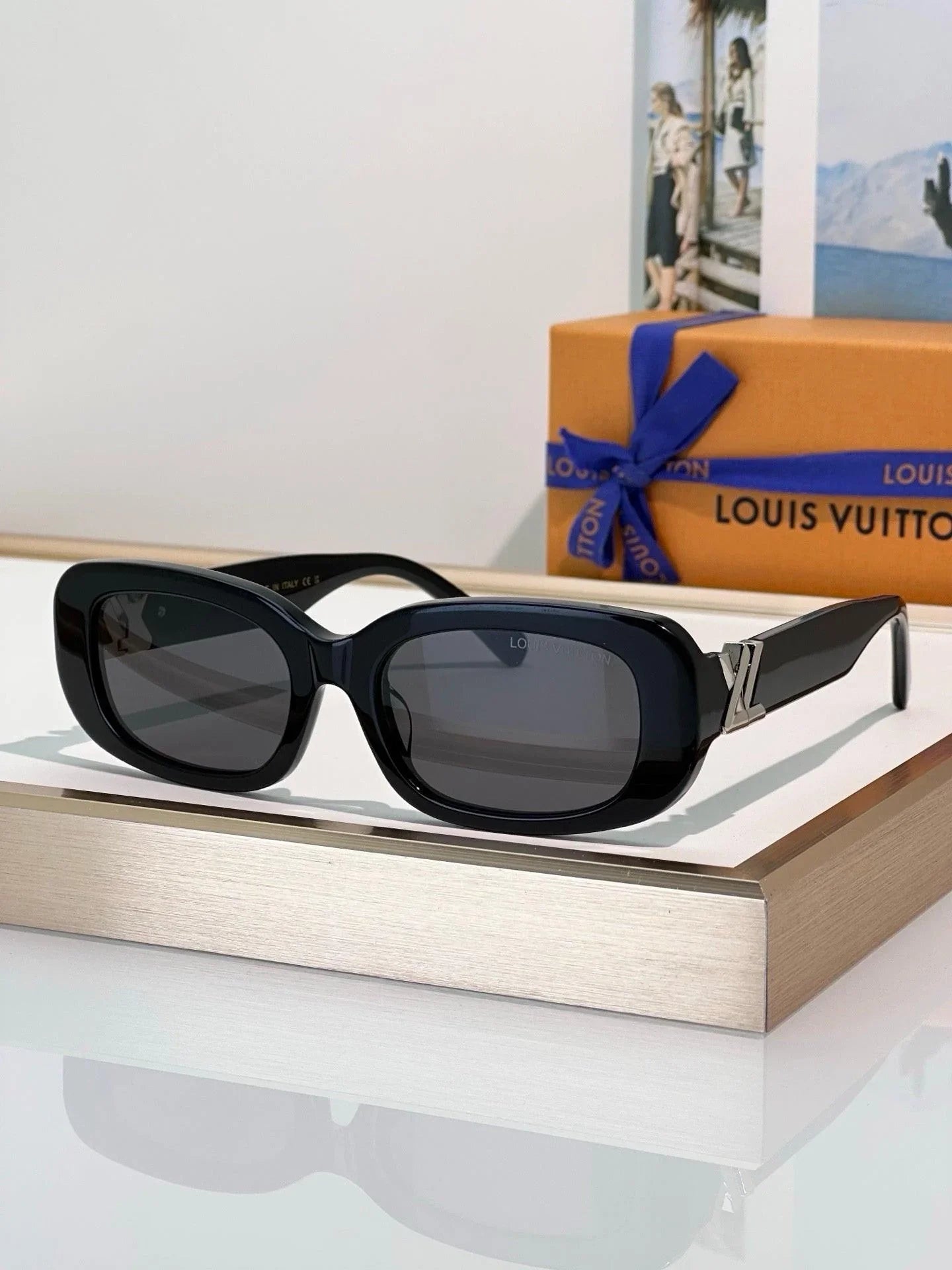 Louis Vuitton Z3013U LV Go-14 Oval Sunglasses ✨