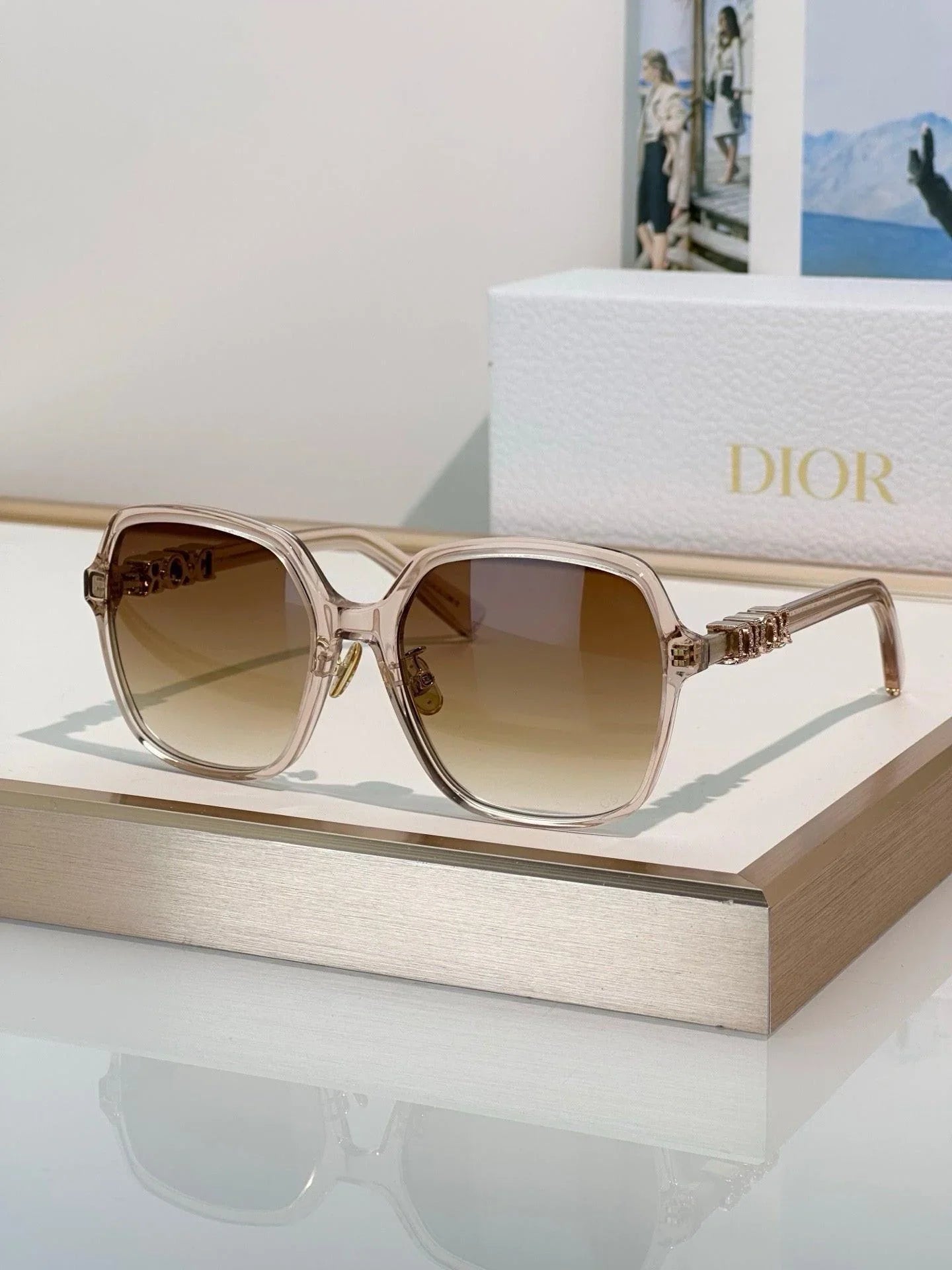 DIOR CD DiorTreasure S1F Square Sunglasses ✨