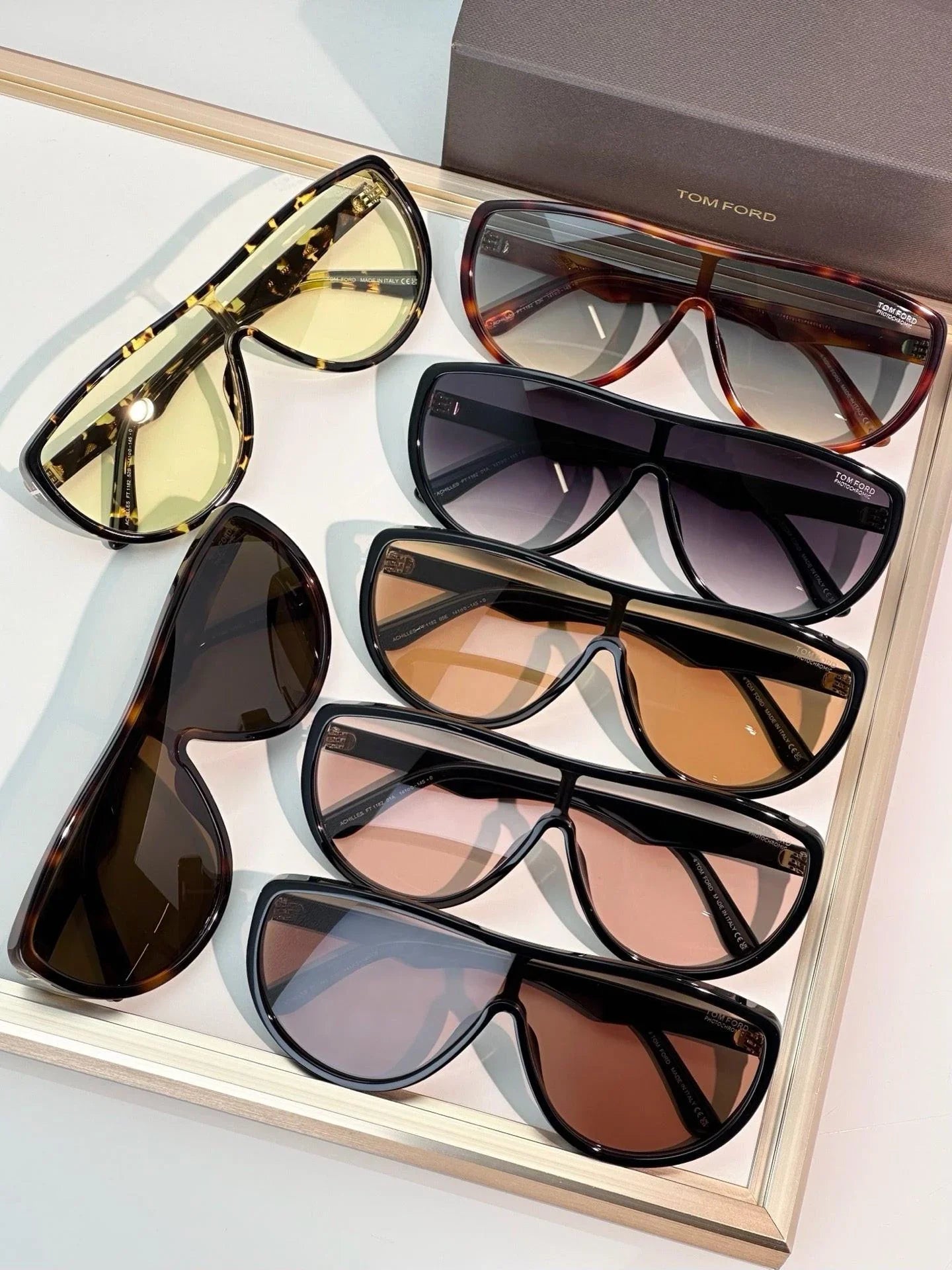 TOM FORD ACHILLES FT1182/S Sunglasses 🔱