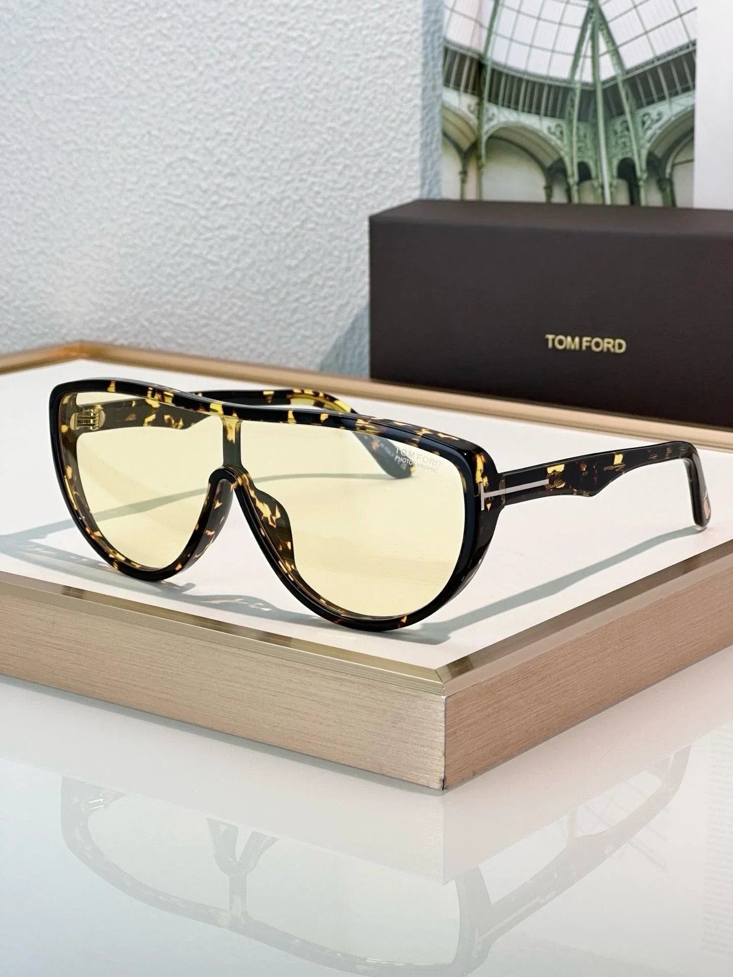 TOM FORD ACHILLES FT1182/S Sunglasses 🔱