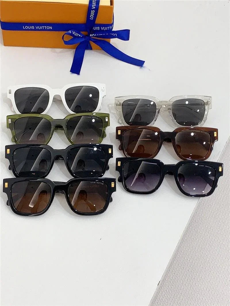 Louis Vuitton 2622E LV Escape Square Sunglasses ✨