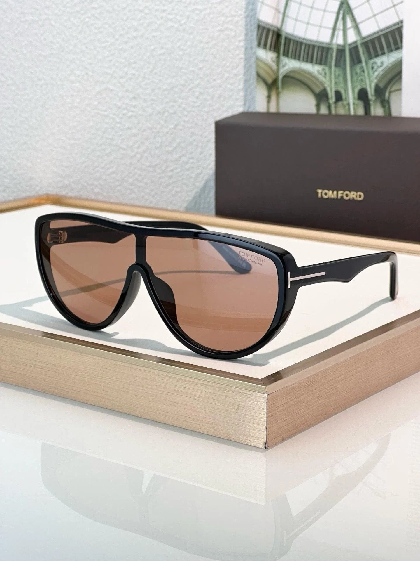 TOM FORD ACHILLES FT1182/S Sunglasses 🔱