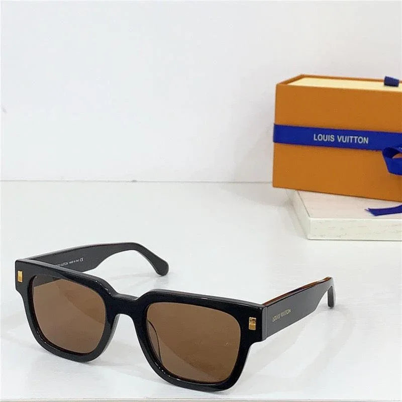 Louis Vuitton 2622E LV Escape Square Sunglasses ✨