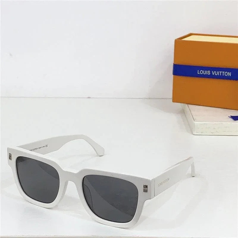 Louis Vuitton 2622E LV Escape Square Sunglasses ✨