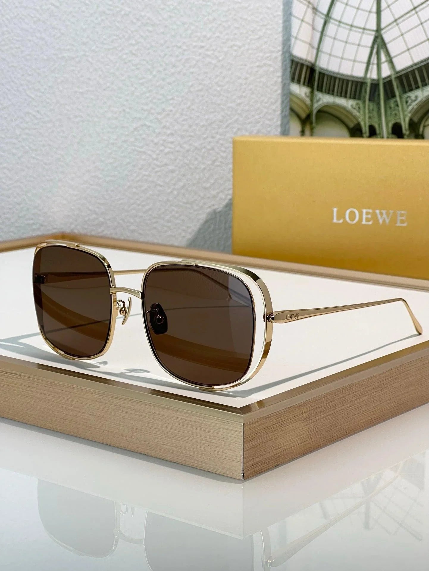 LOEWE Signature Cut Out LW 40148U Sunglasses ✨