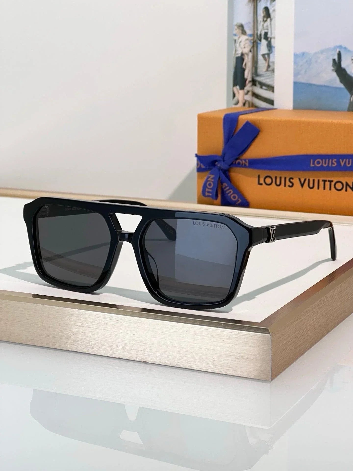 Louis Vuitton Z3120U LV Hit Large Square Sunglasses ✨