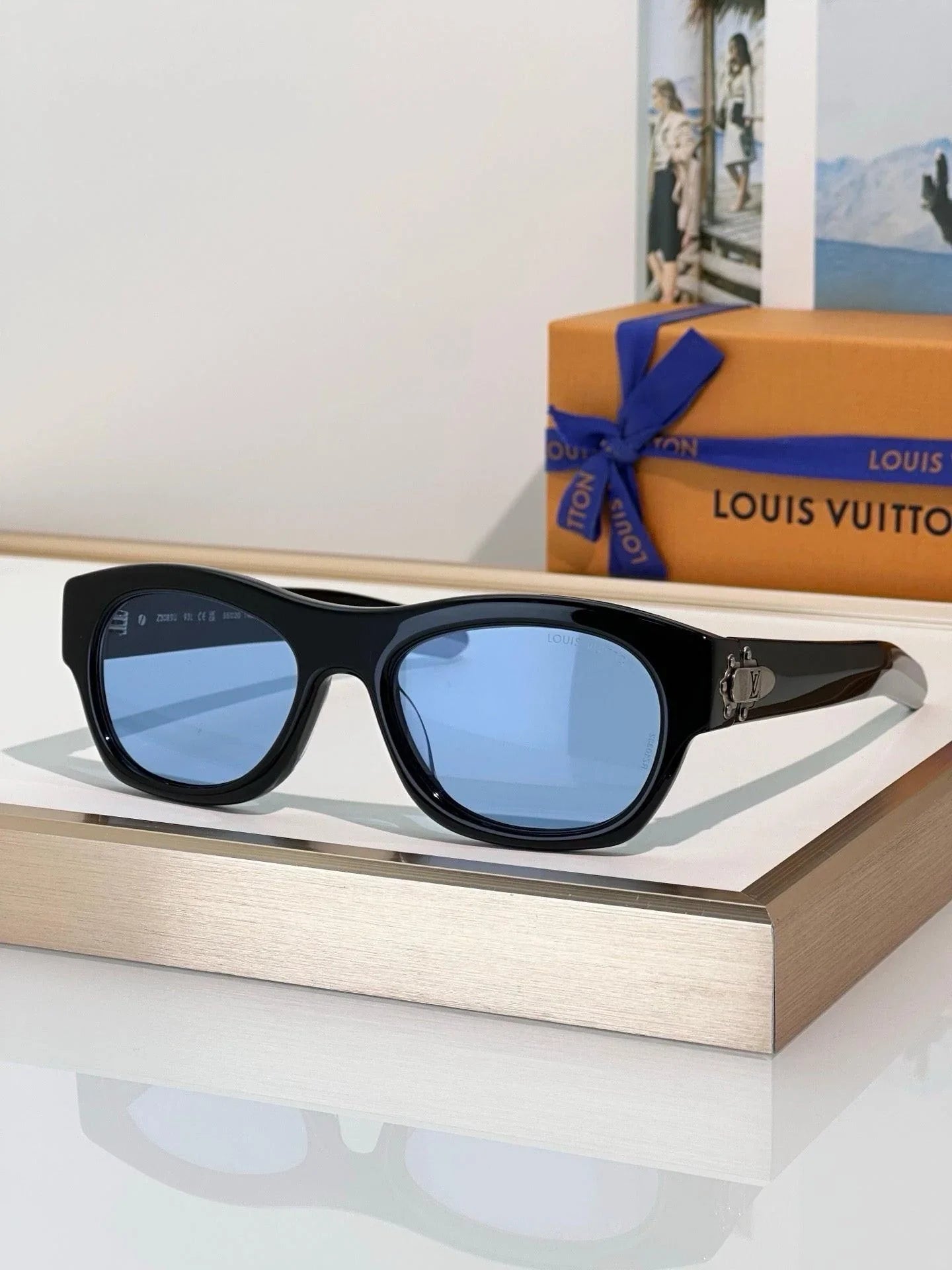 Louis Vuitton Z3048U LV Frog Round Square Sunglasses ✨