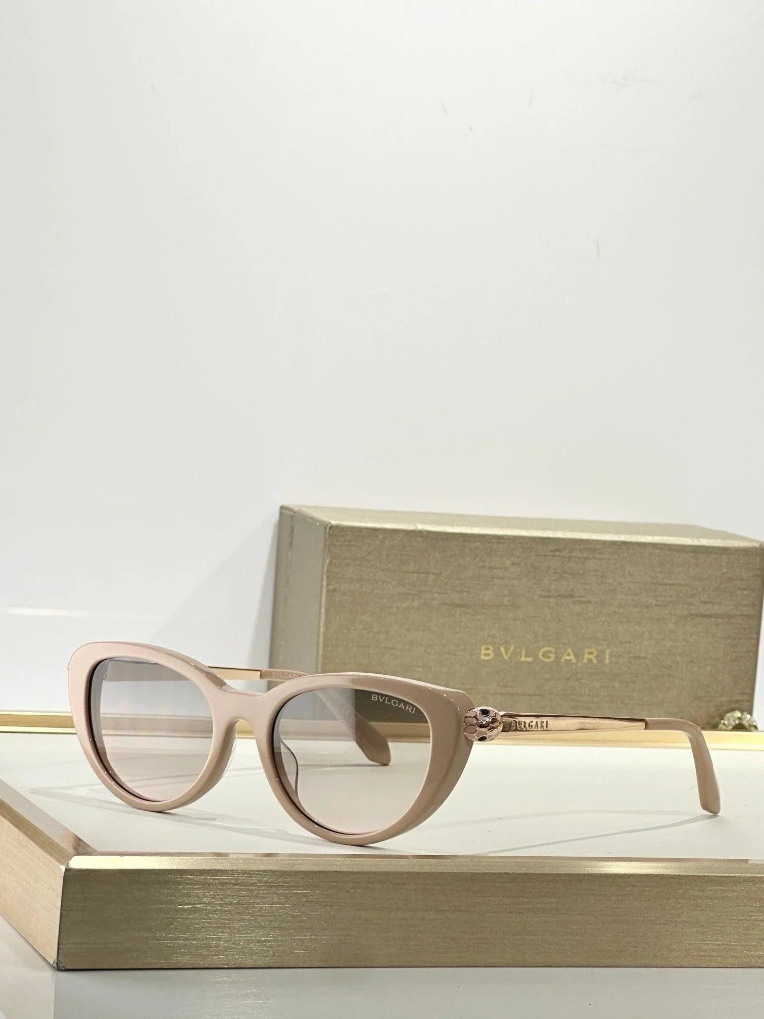 BVLGARI Bvlgari Serpenti Forever BV 40067I Sunglasses ✨
