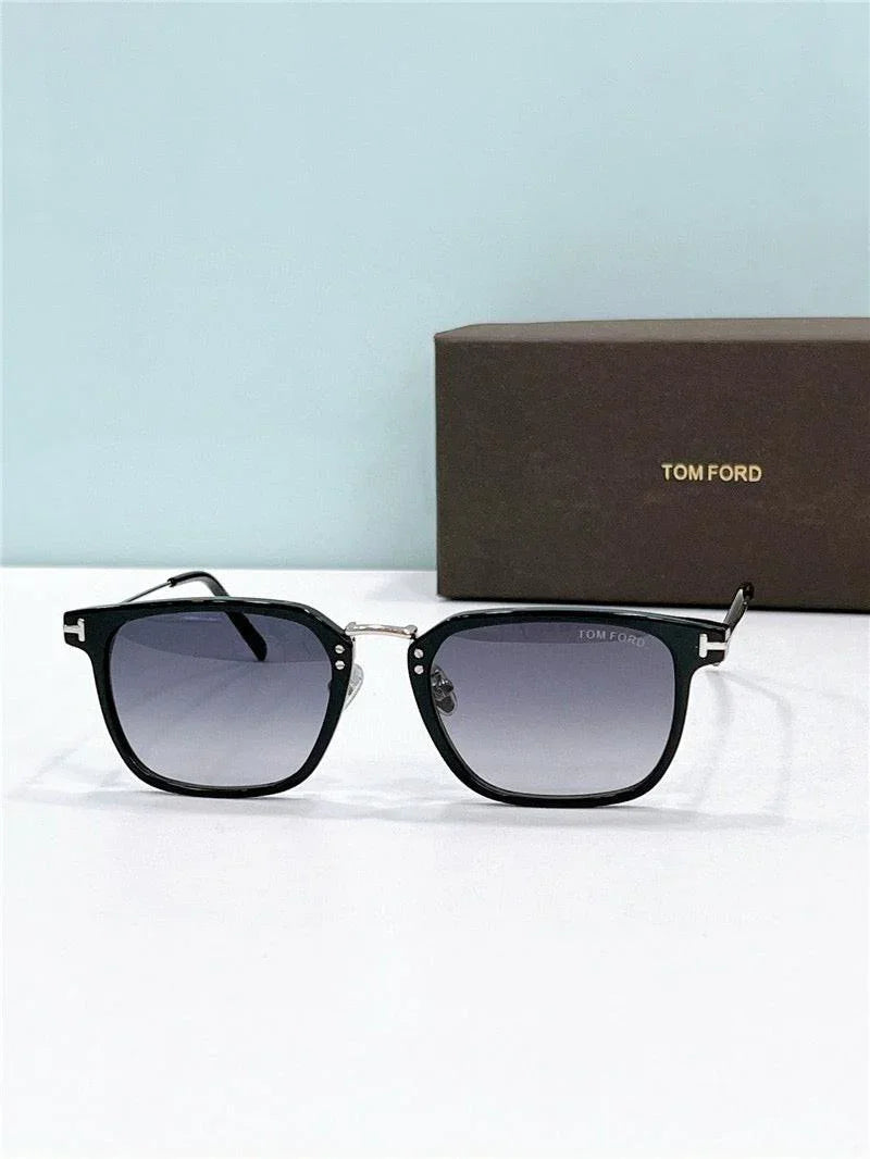 TOM FORD FT1042-D 01V 52 Square Men&