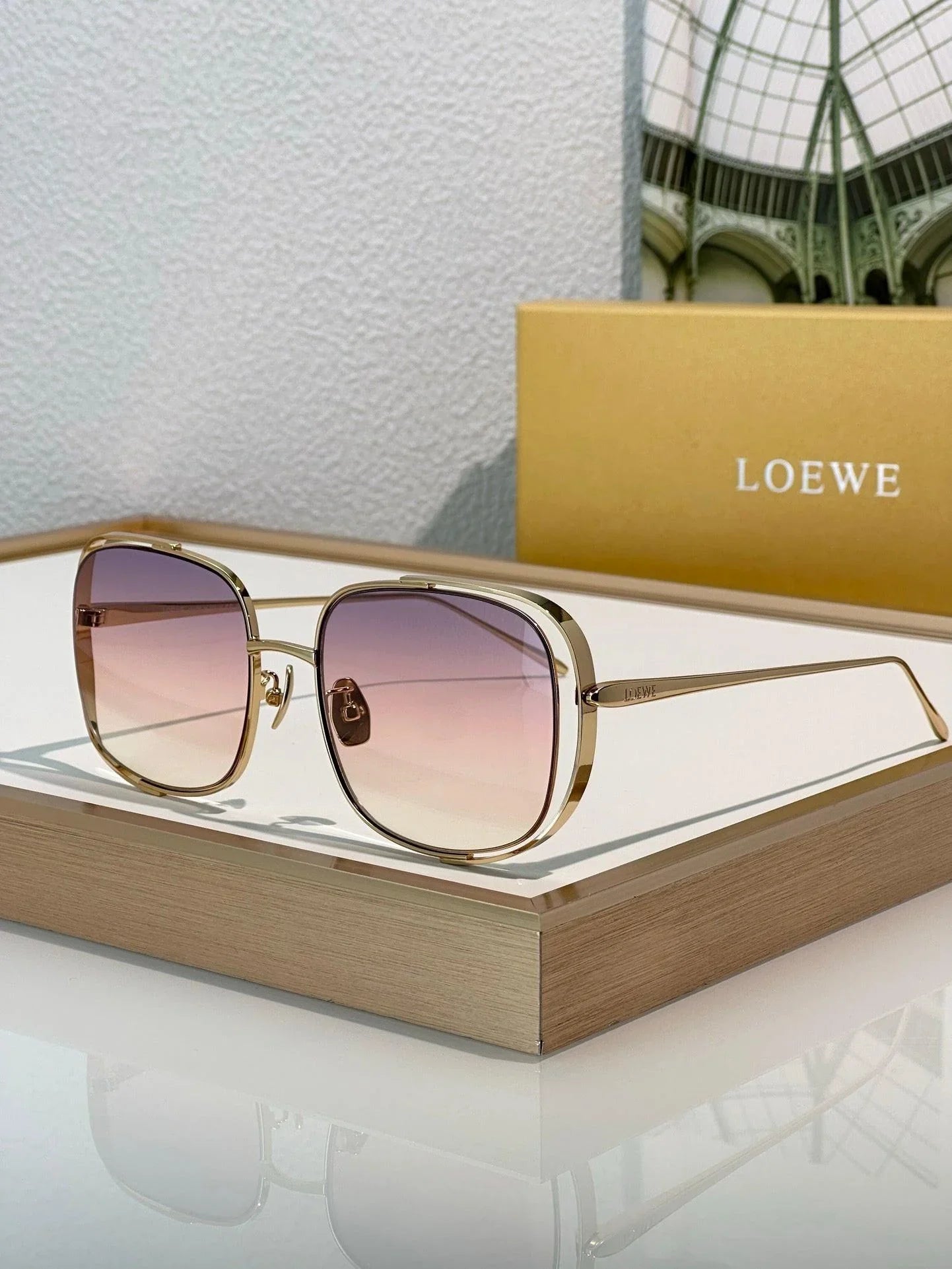 LOEWE Signature Cut Out LW 40148U Sunglasses ✨